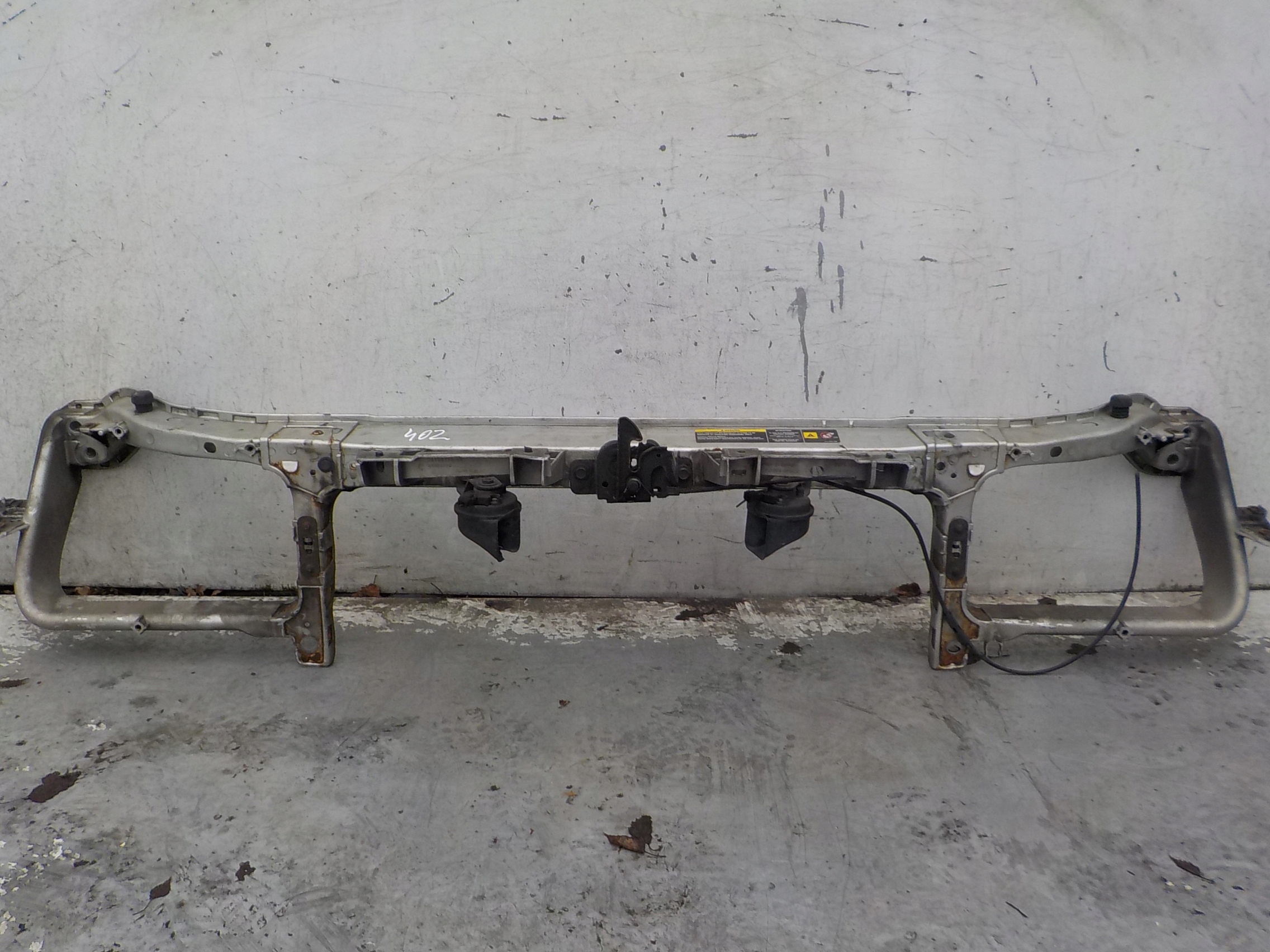 402 CHRYSLER 300 C support panel for radiators sider pillar