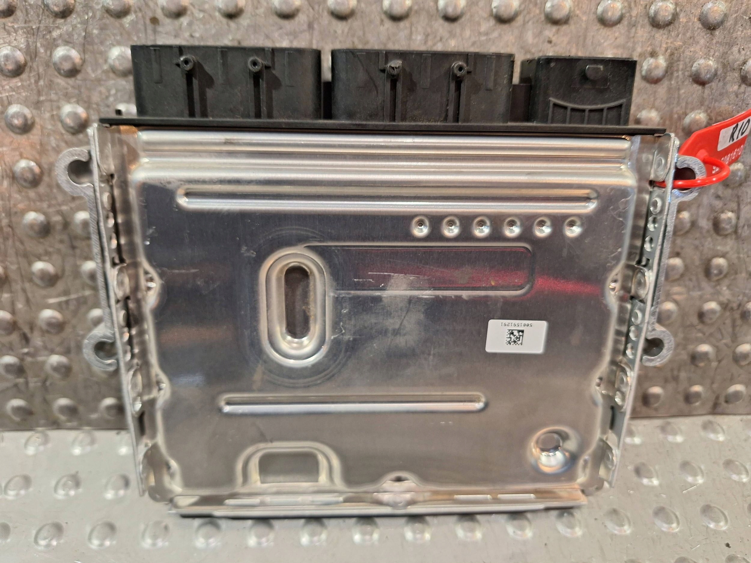 control unit of the engine computer 0281036484 237104328S DACIA 1.5 BLUE DCI
