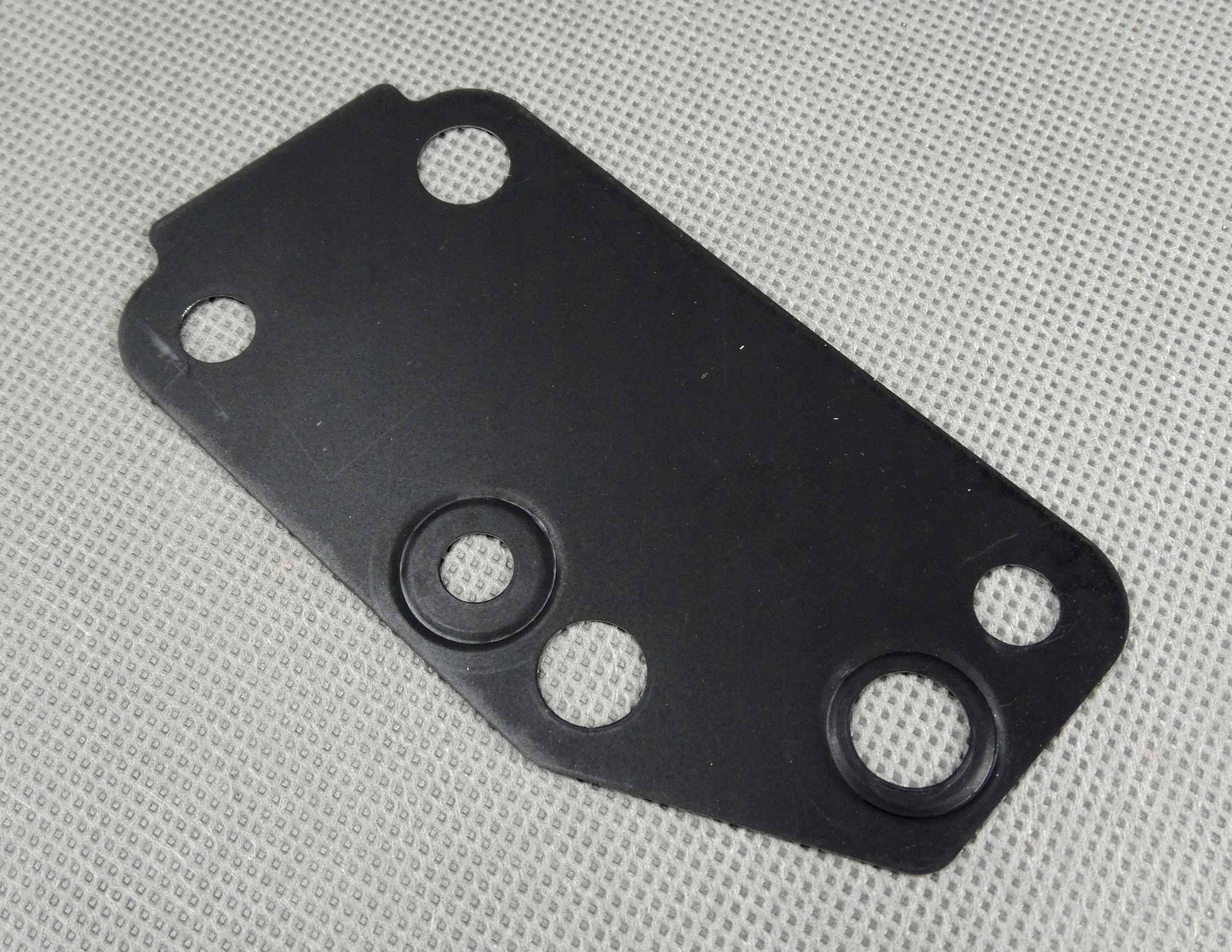 USZCZELKA POMPY WODY FORD TRANSIT 2000-2014 2.4D Producent części BSG