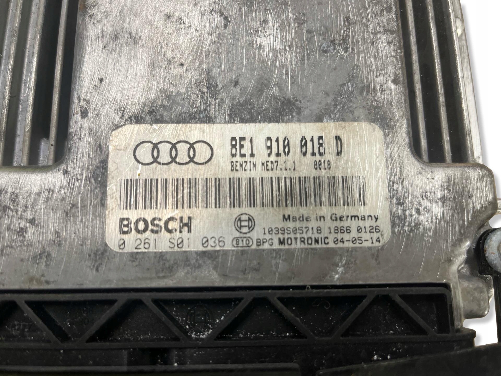 control unit of the engine Audi A4 B6 2004 8E1910018D