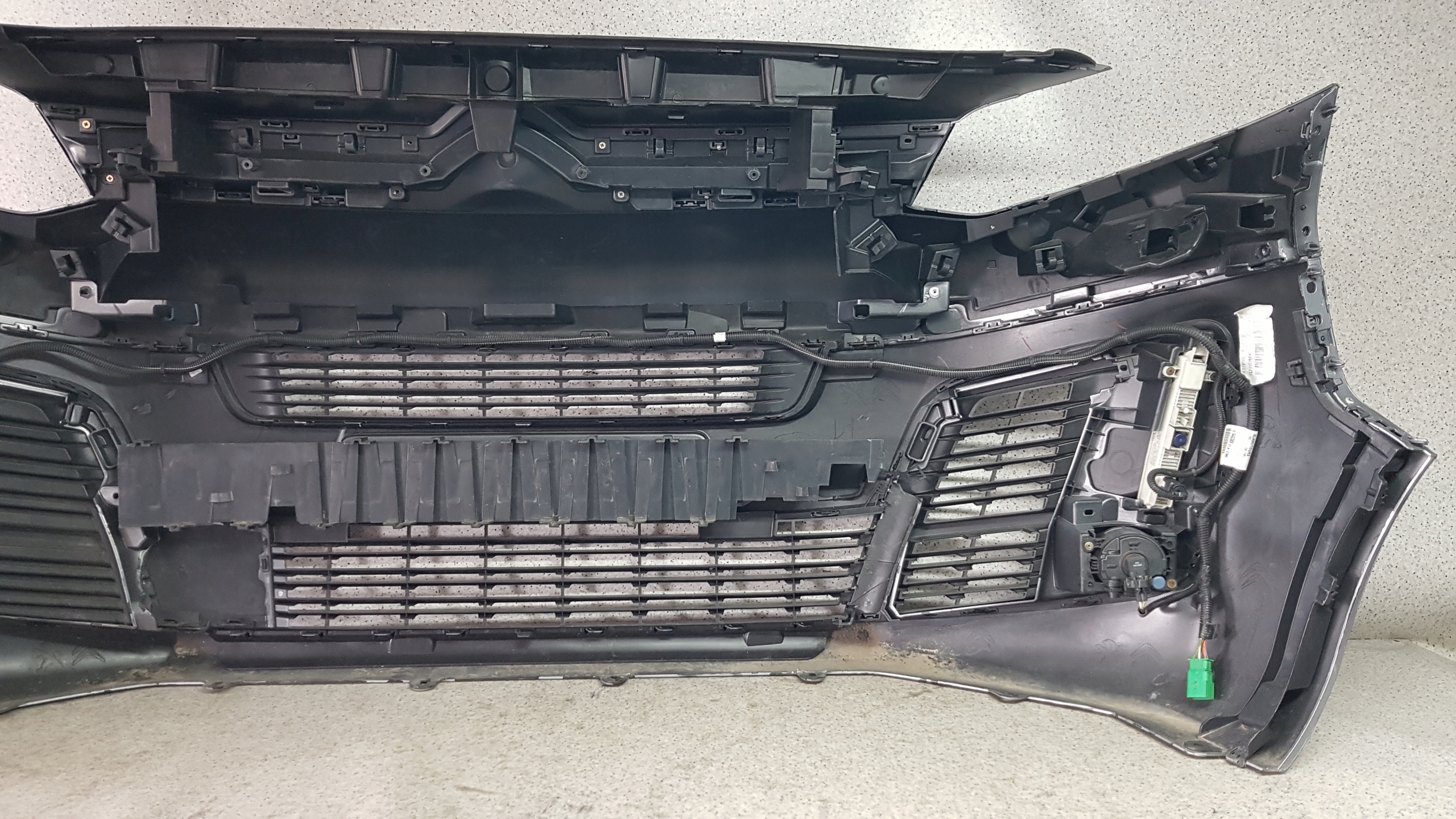 CITROEN JUMPY 3 III 2016 - bumper front 3303