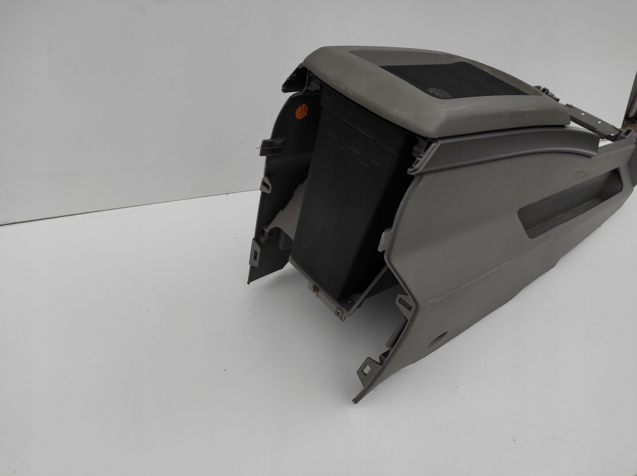 тунель середина корпус nissan титан 2003-2015