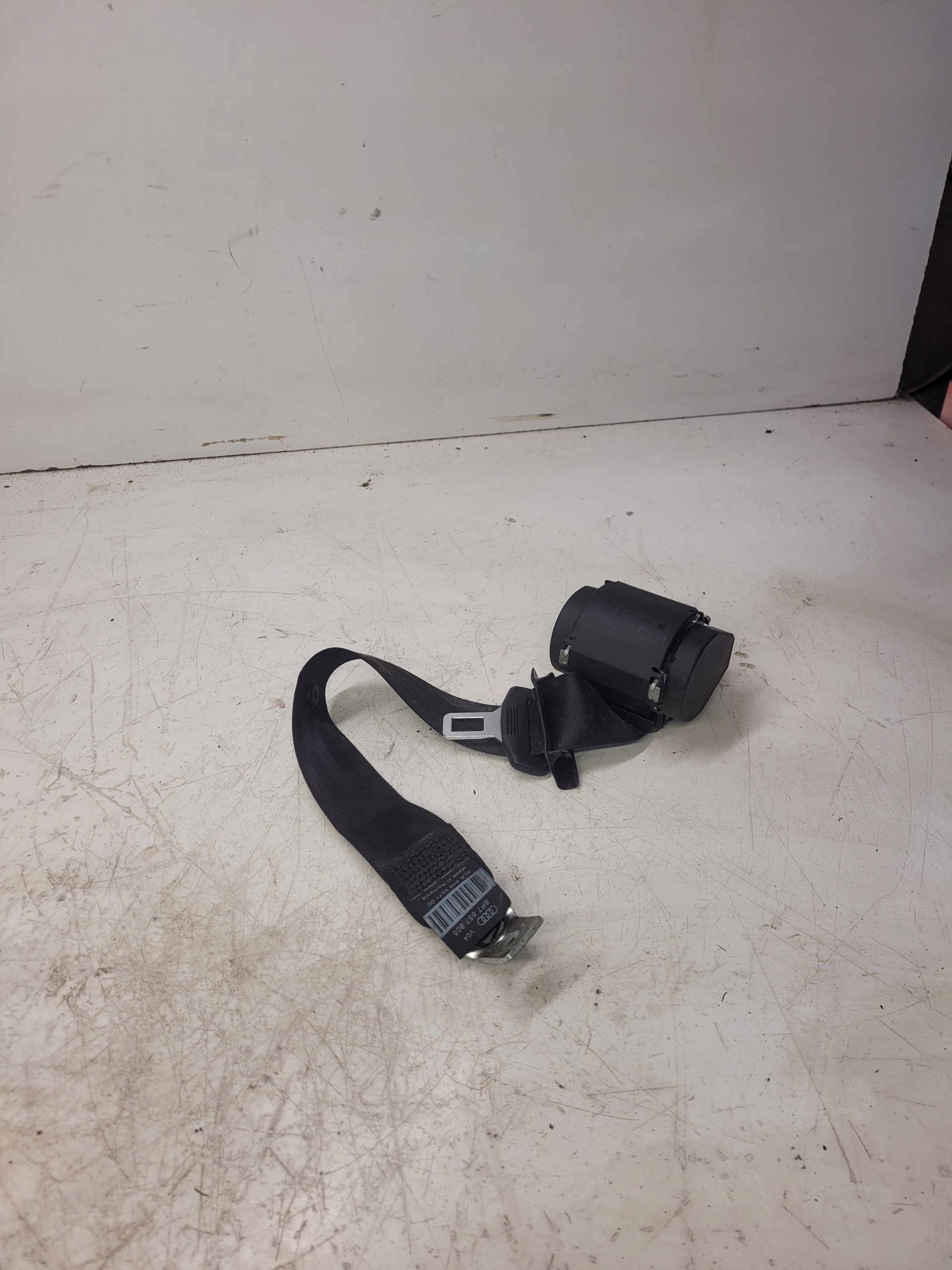 ремень безопасности Audi OE 8P7857805