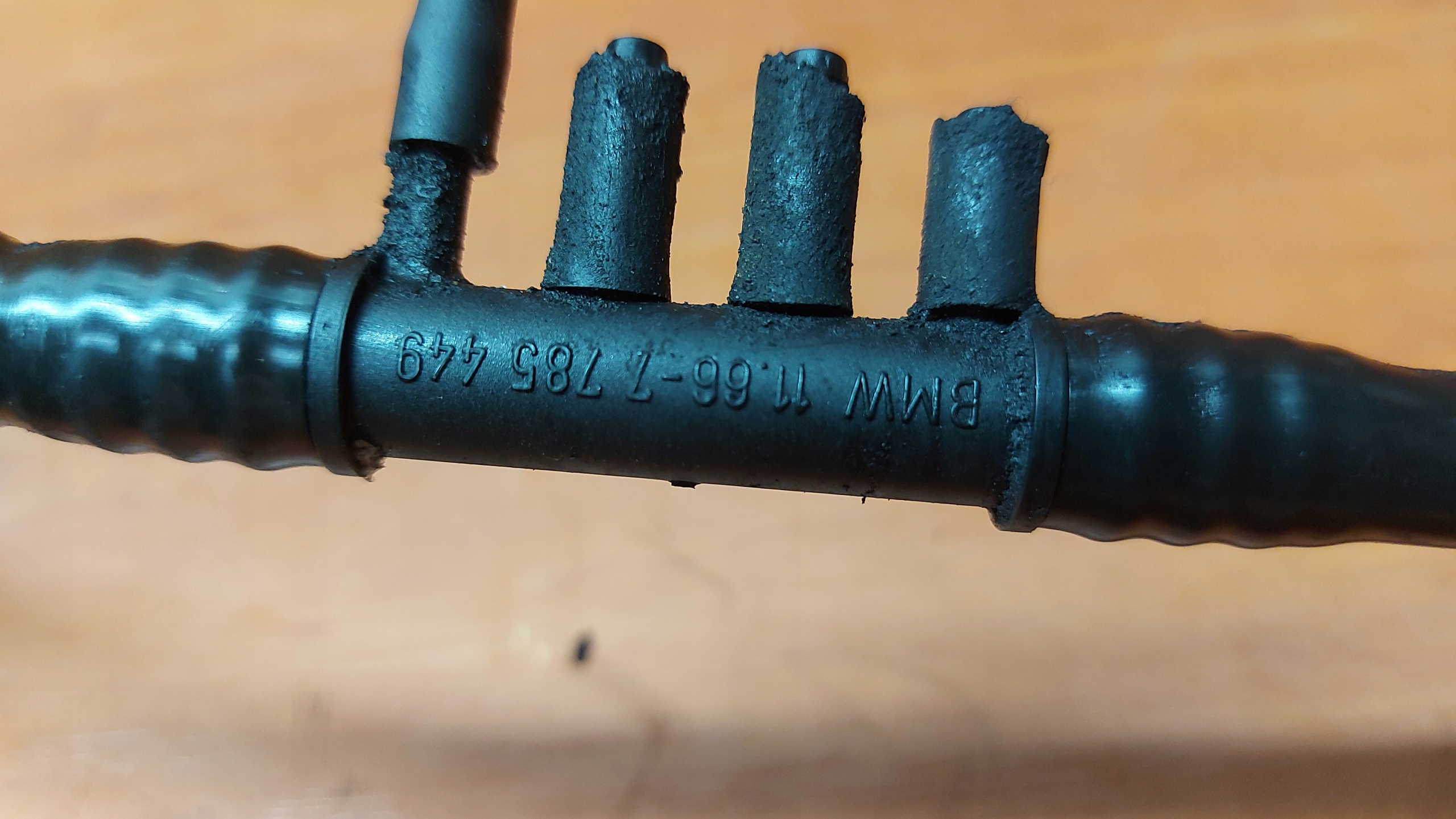 pumpa vakum BMW E60 E61 525D 530D