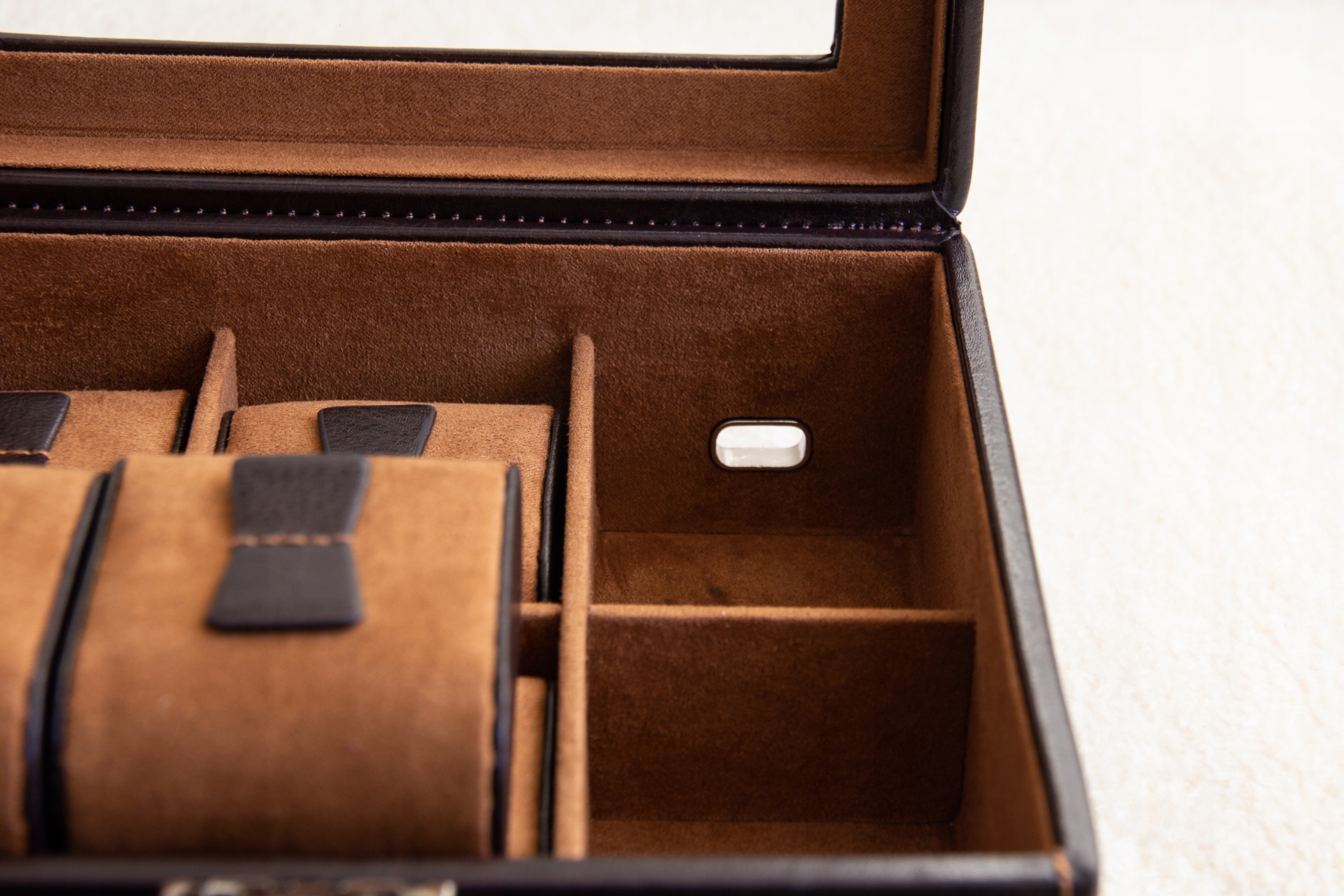 Pudełko etui skórzane na 6 zegarków Bond/braz Liczba miejsc na zegarki 6