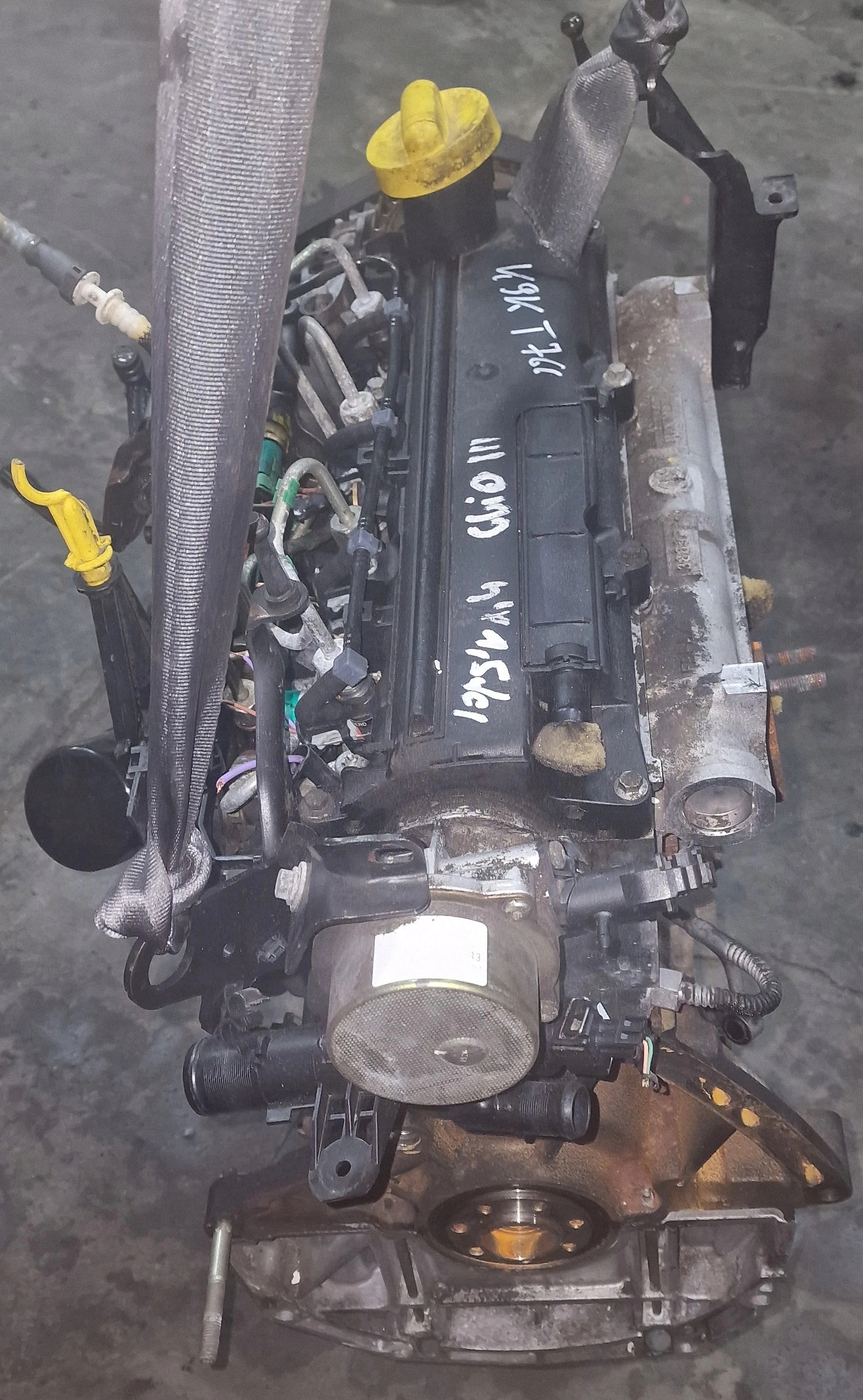 Двигатель renault CLIO III K9KT766 1.5 + топливная система