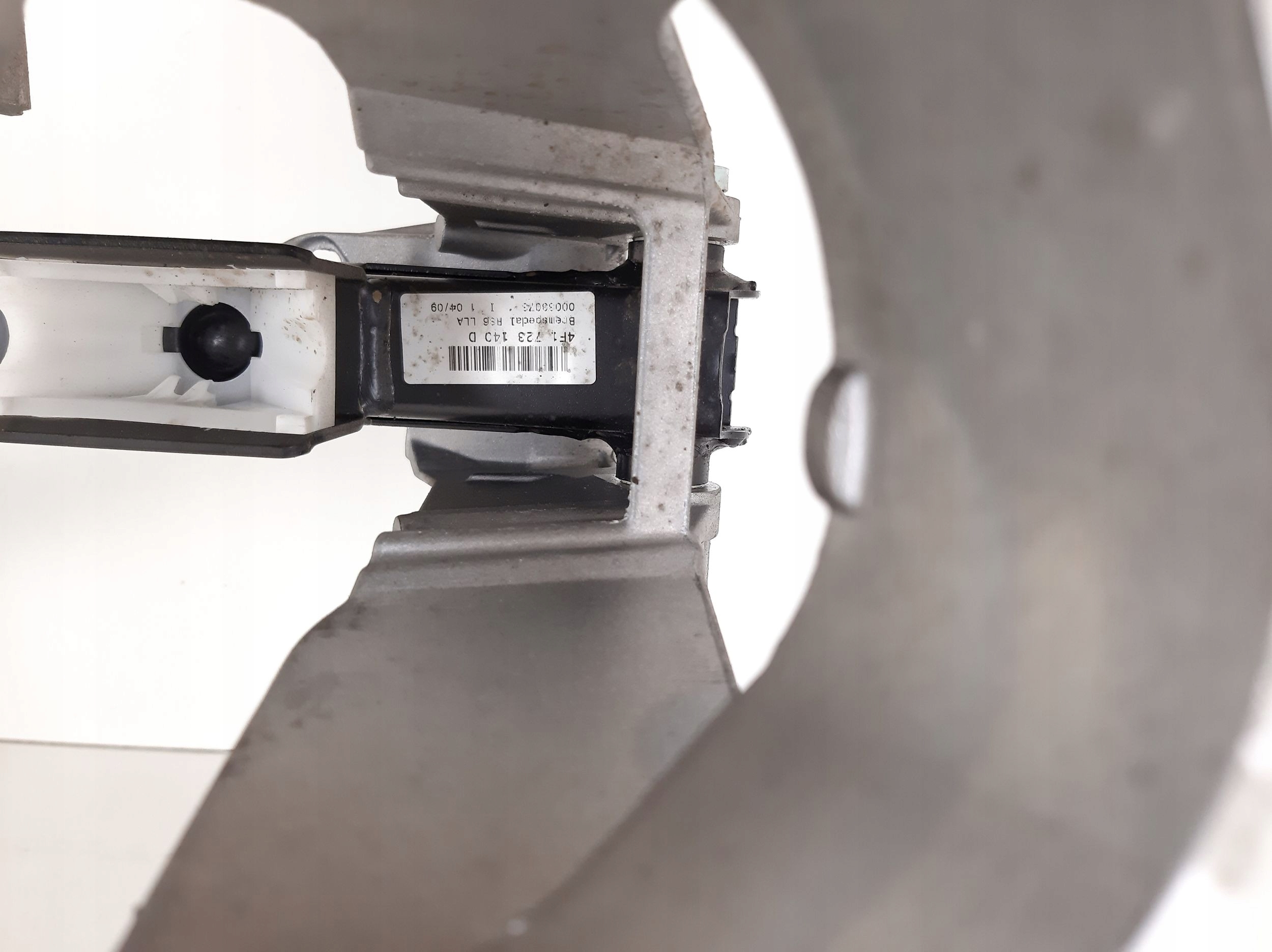 Audi A6 C6 4F0 педаль тормоза 4F1723117F