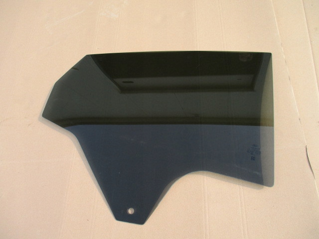 SZYBA TYLNA PRAWA FORD FIESTA MK8 17 CIEMNA