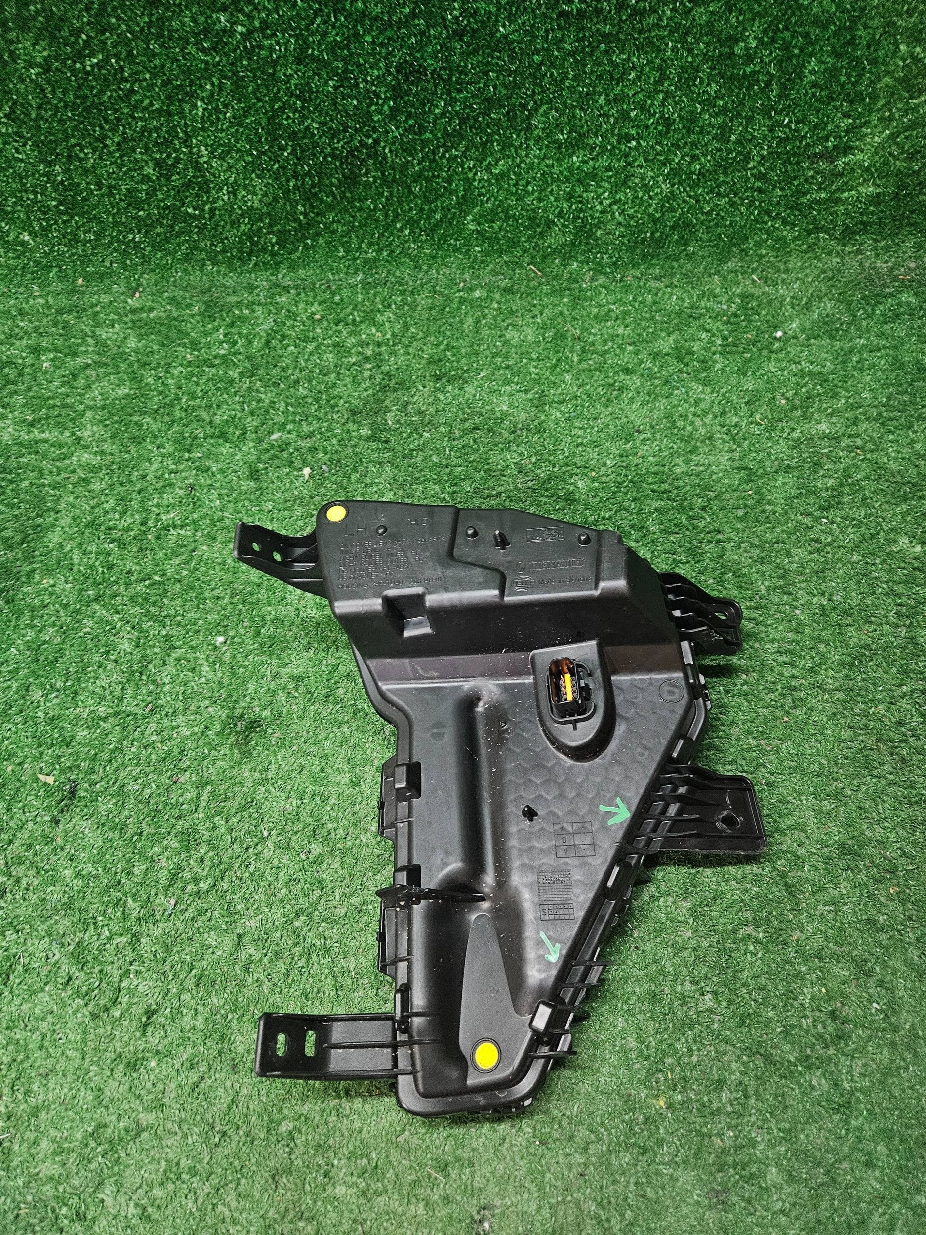 mlhovka DRL RENAULT CAPTUR II LIFT 24- NR.248