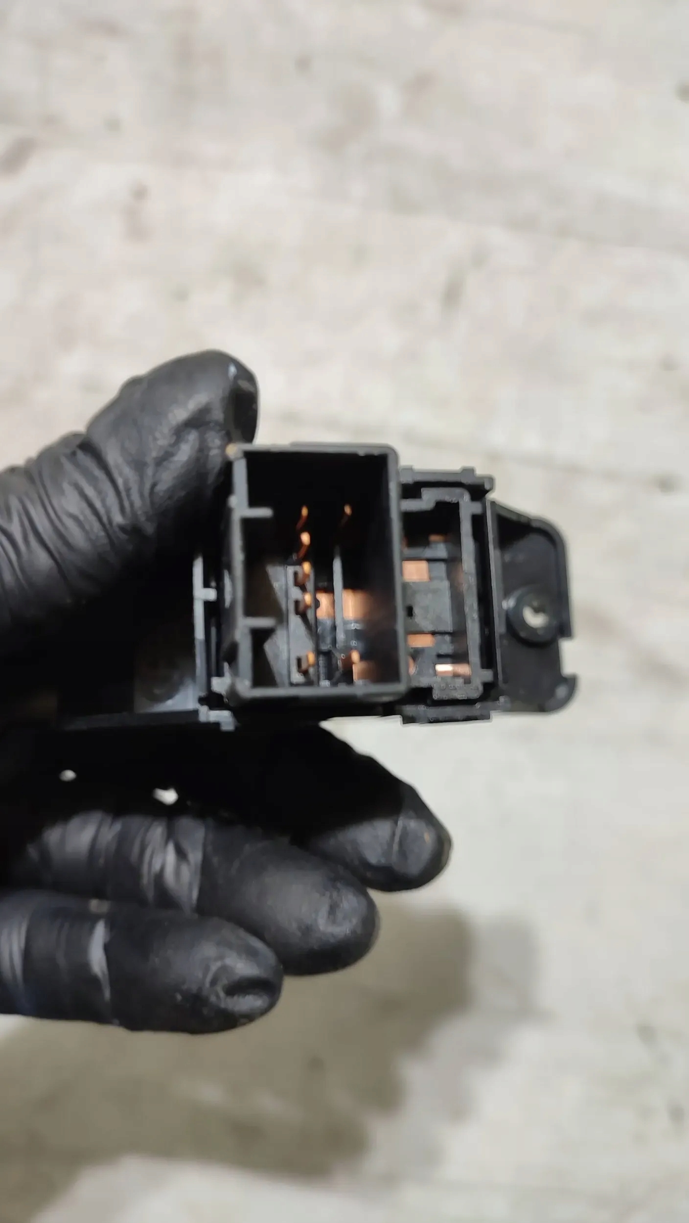 KIA Rio IV 18r Panele of control, switch windows