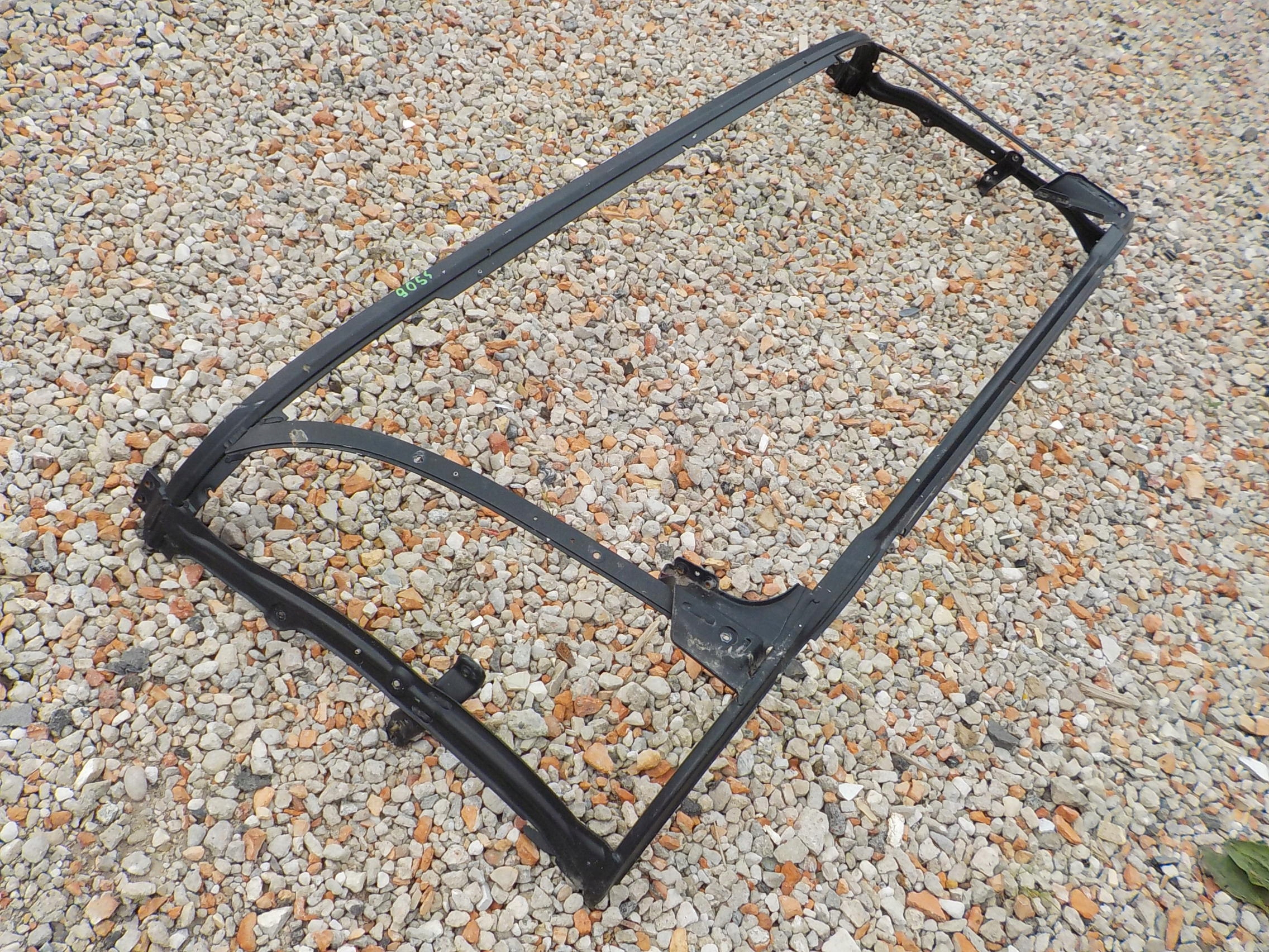 PAS PRZÓD WZMOCNIENIE SCANIA G R 2004-