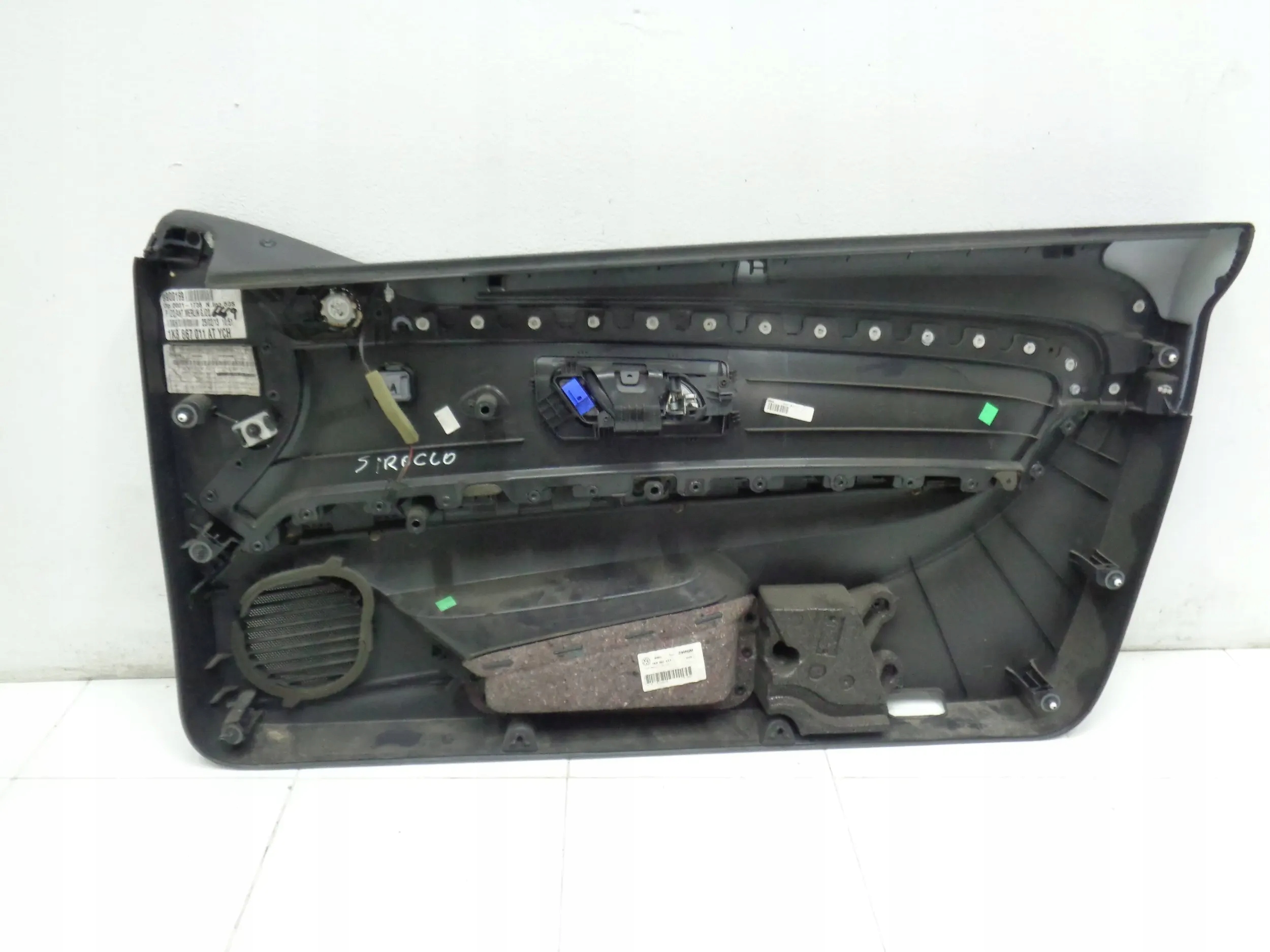 VW SCIROCCO side upholstery door left. EUROPA