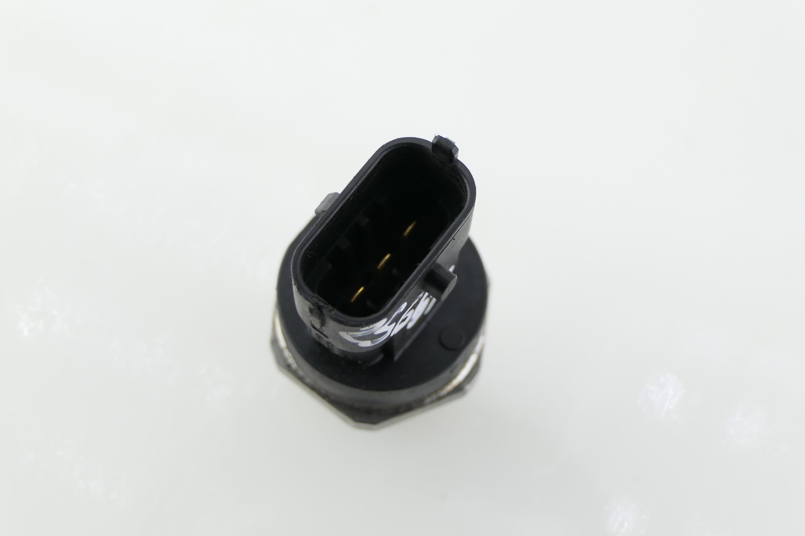 Capteur Pression Carburant RENAULT ESPACE IV 2.2 DCI 0281002907