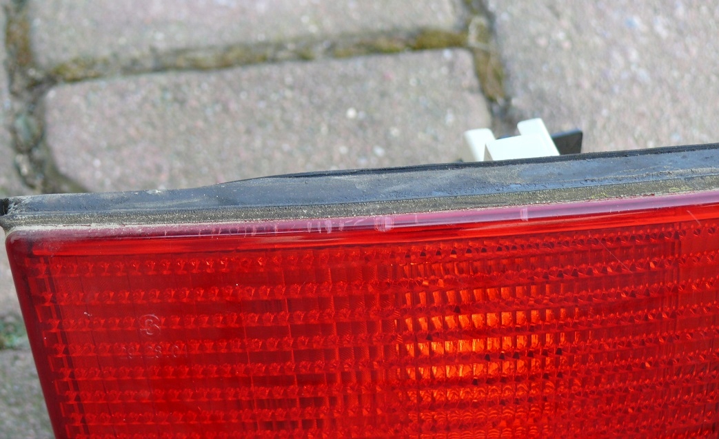 Licht links links heck für die Heckklappe AUDI A8 D2 94-98 4D0945093