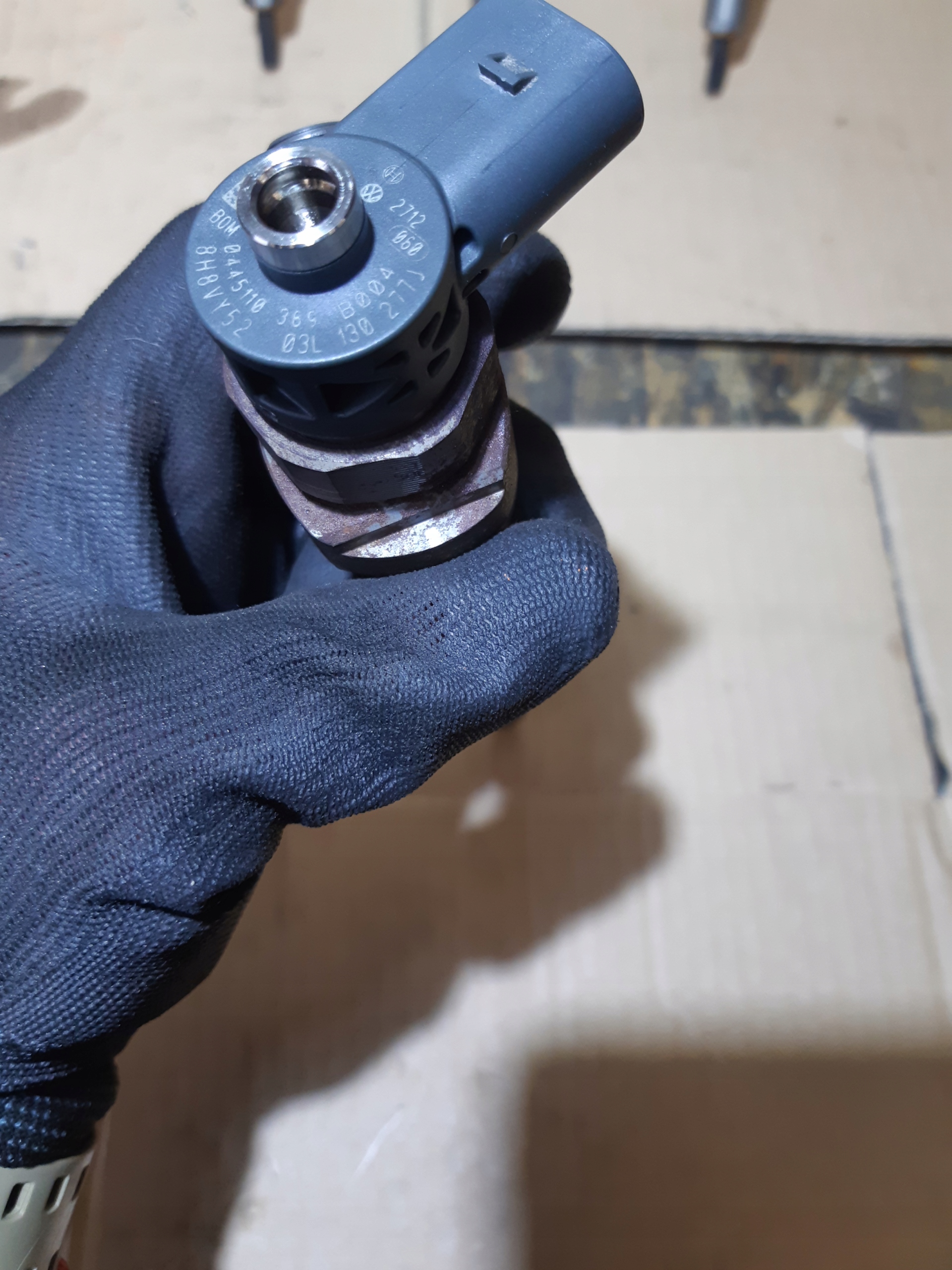 AUDI A4 B8 LIFT 2.0 TDI CJC nozzle injector 03L130277J