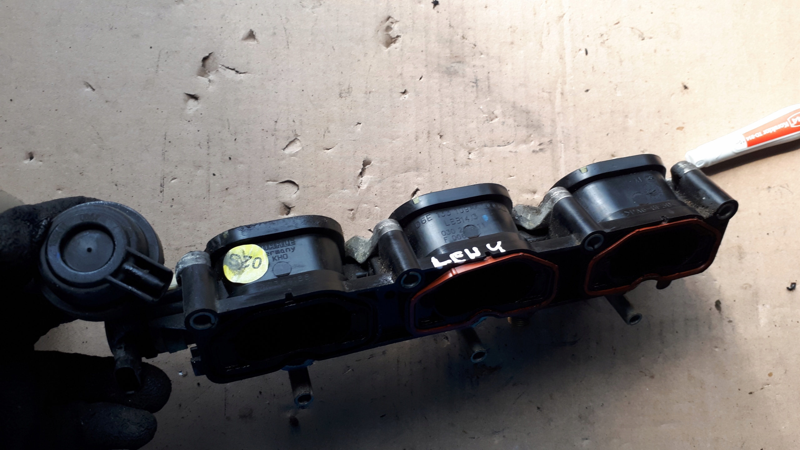 06E133109AK - A6 C7 4G всасывающий коллектор левый 3.0 TFSI S4 B8 S5 Q5