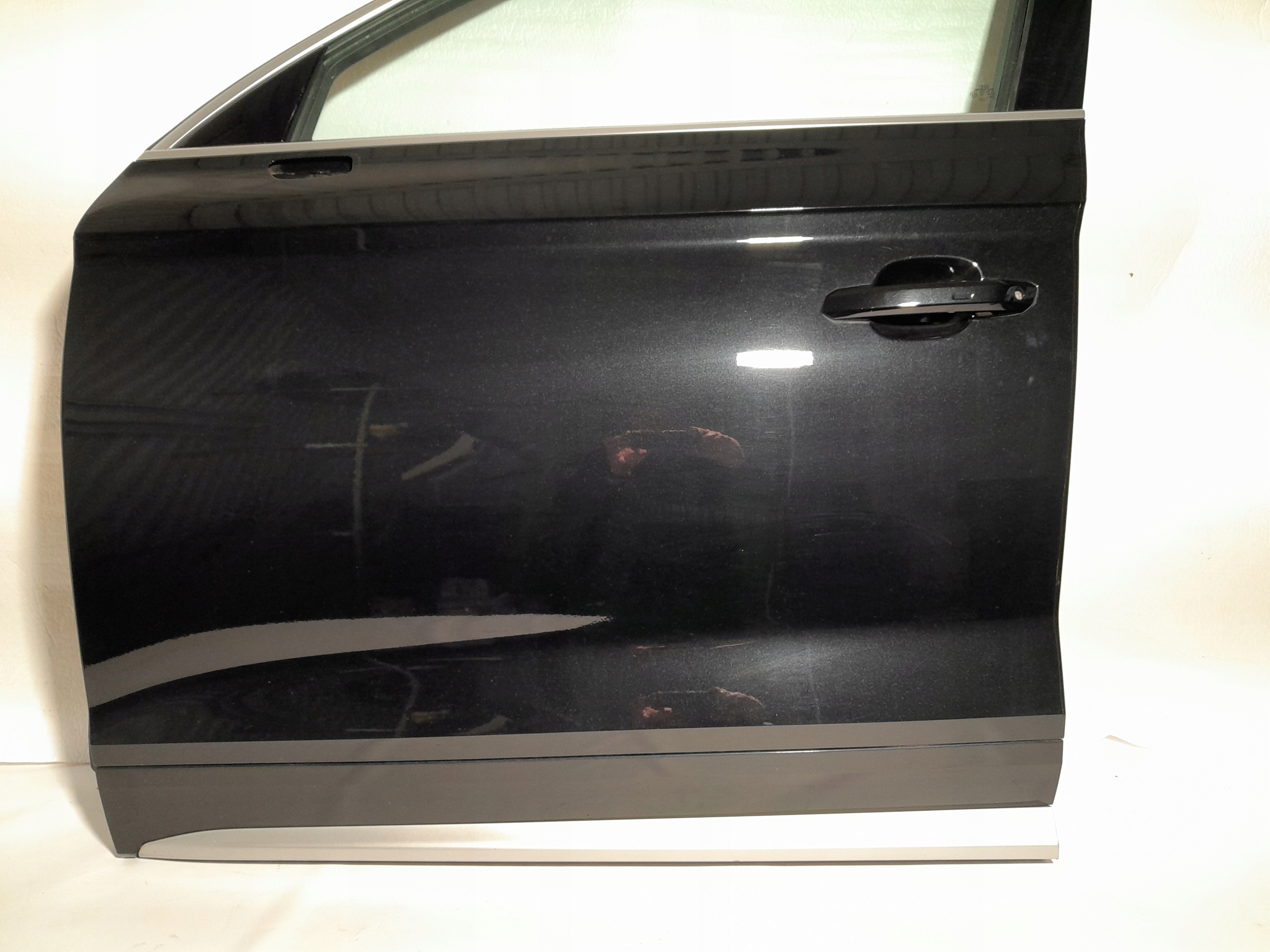 AUDI Q5 II 80A DRZWI LEWY PRZÓD LY9T Producent części Audi OE