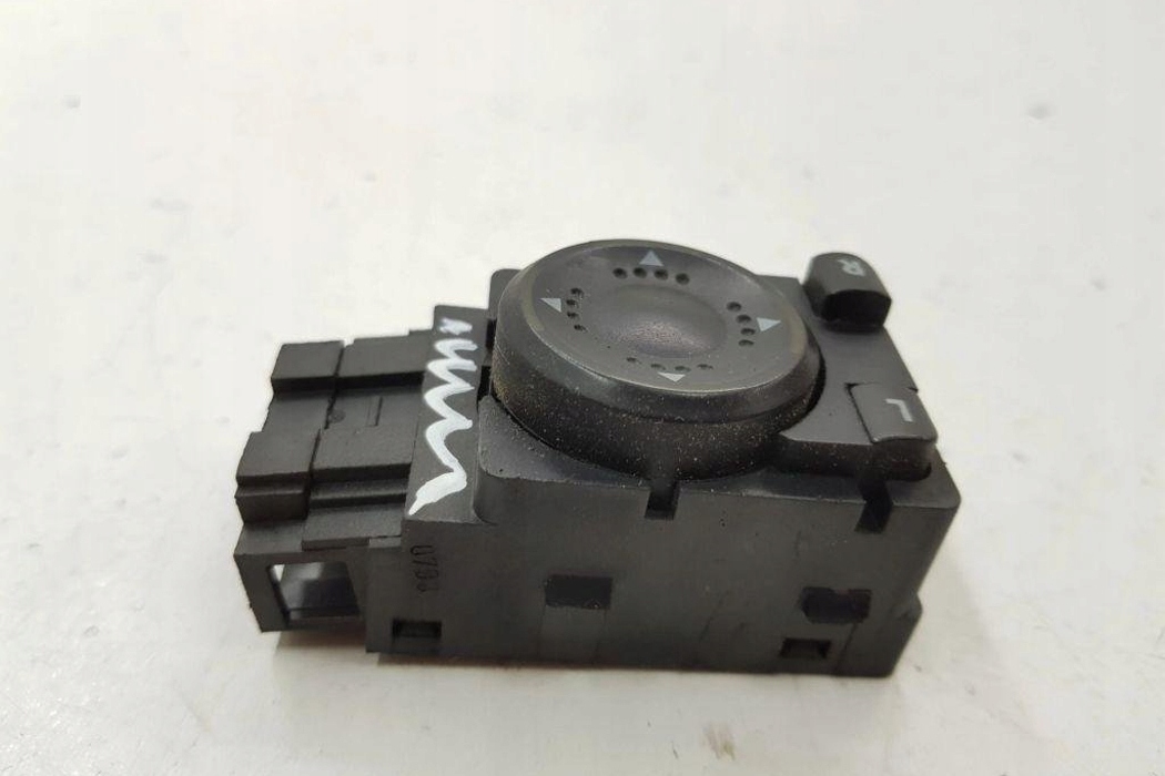 mirror control switch button VOLKSWAGEN PASSAT B5 3B1 959 565 B