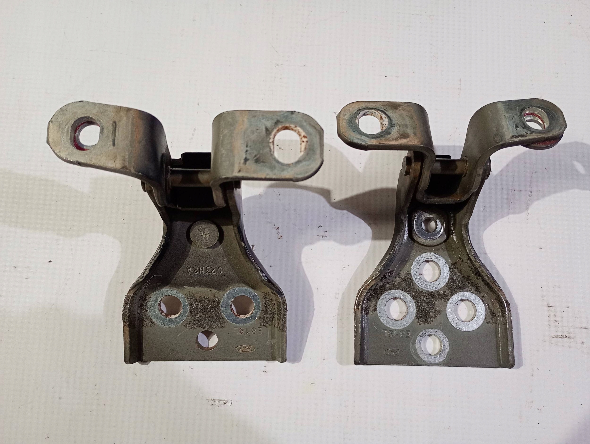 hinges door front przednich right prawych Ford F150 2009-2014
