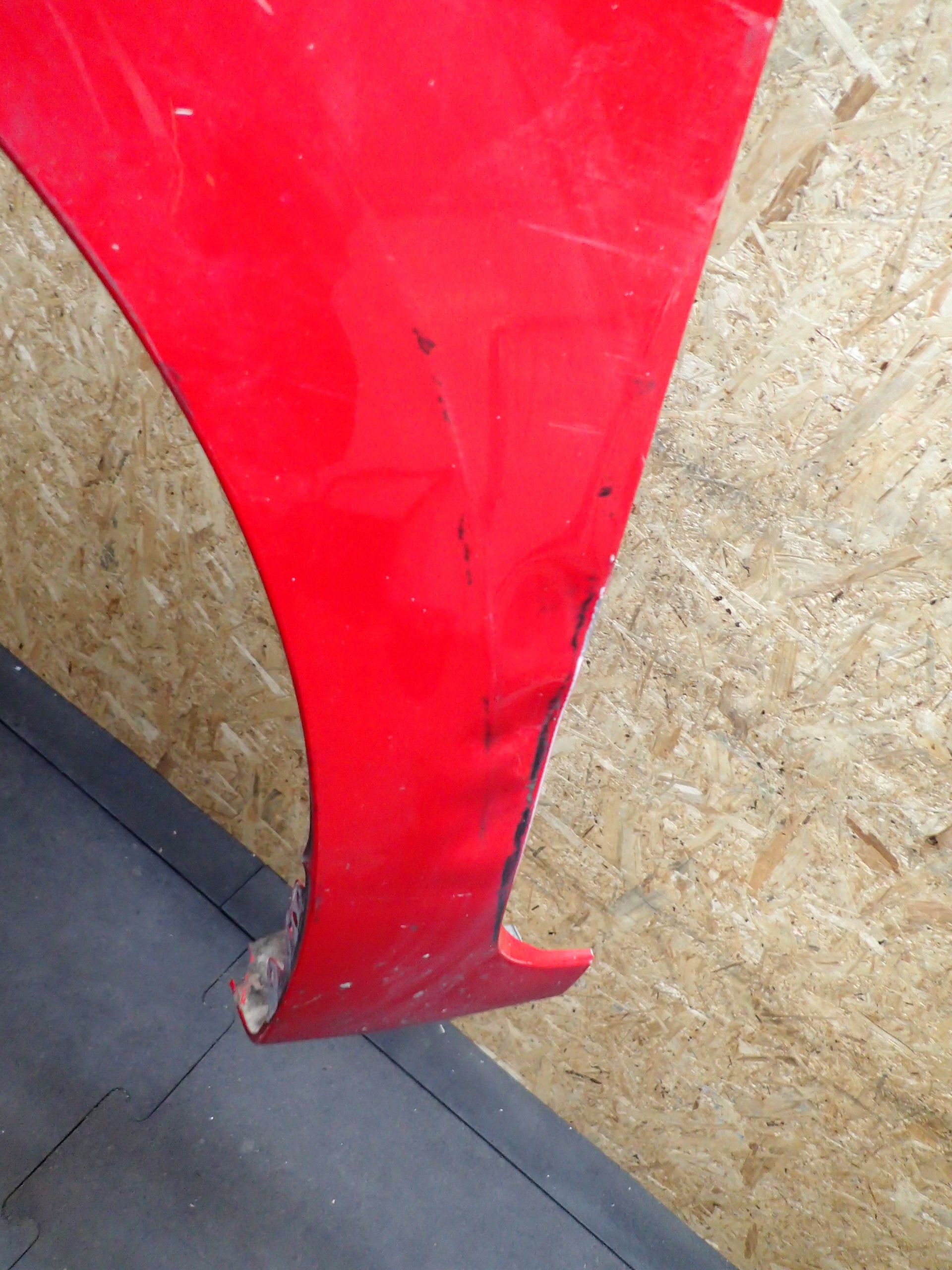FENDER FRONT LEFT SUZUKI SWIFT MK8