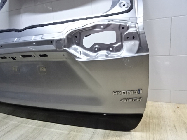KLAPA TYŁ POKRYWA BAGAŻNIKA TOYOTA RAV4 5 V 2019- Typ samochodu Samochody osobowe
