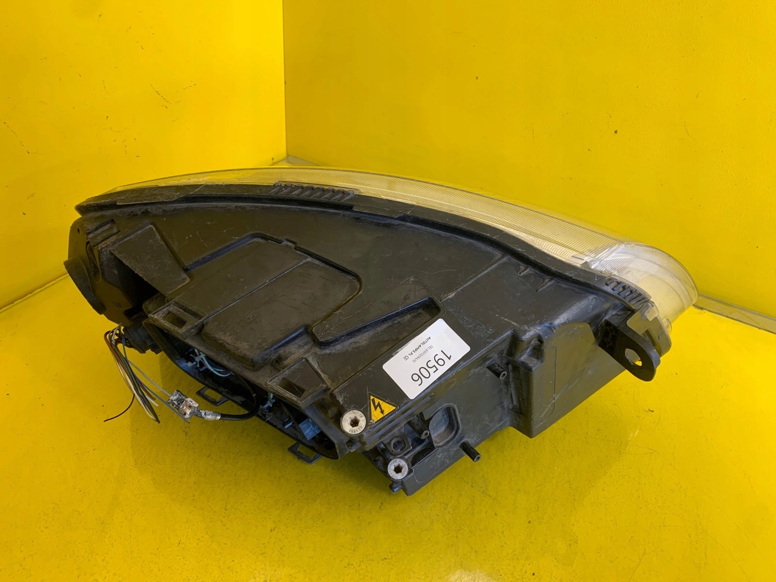 light left front AUDI A6 C6 4F0 BI-XENON 4F0941003