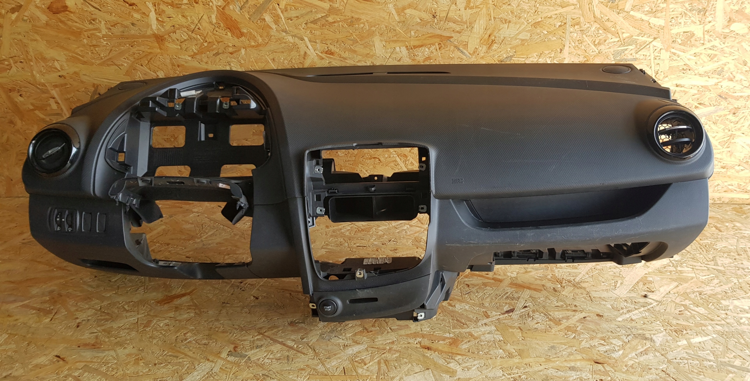 RENAULT CLIO 4 IV DESKA ROZDZIELCZA KONSOLA KOKPIT AIRBAG ORYGINAŁ FV