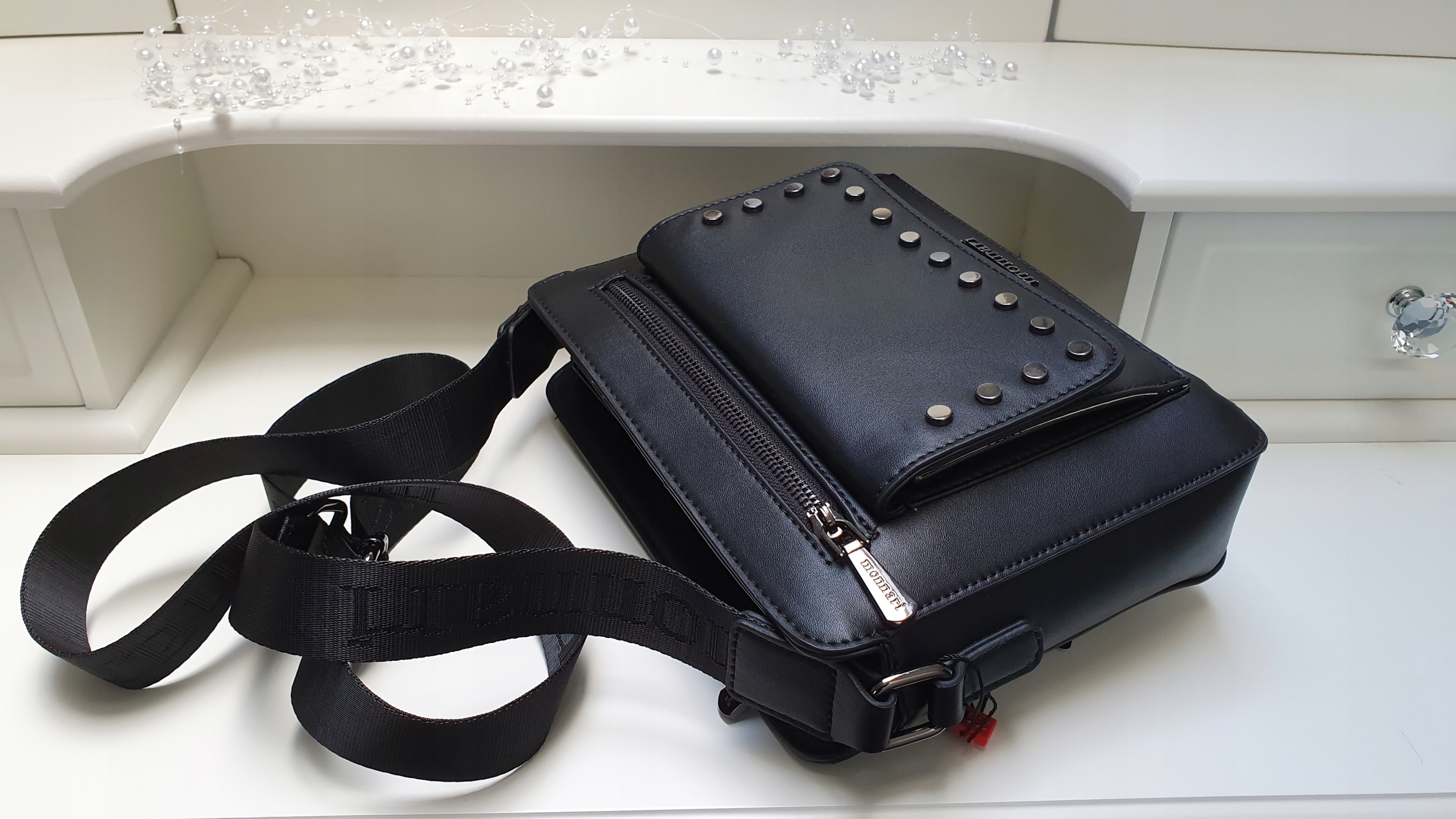 TOREBKA NA RAMIĘ LISTONOSZKA MONNARI PASEK LOGO Płeć kobieta