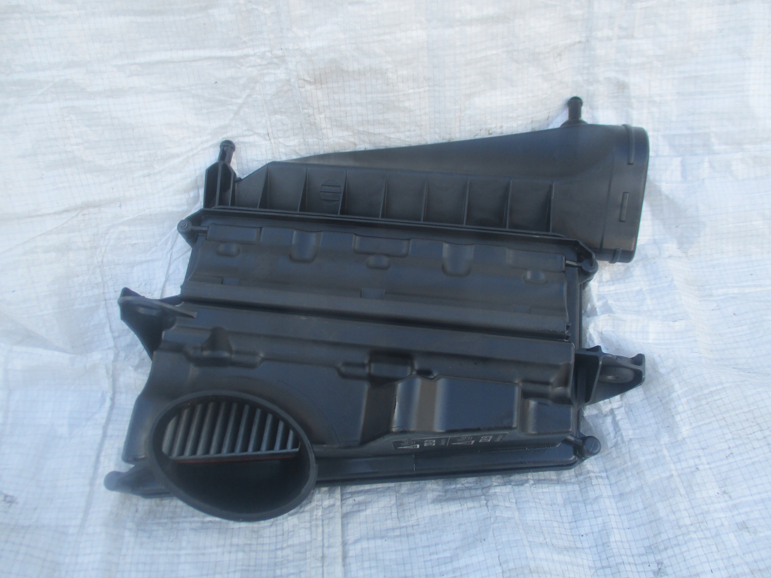 OBUDOWA FILTRA POWIETRZA MERCEDES W211 W212 3.0CDI