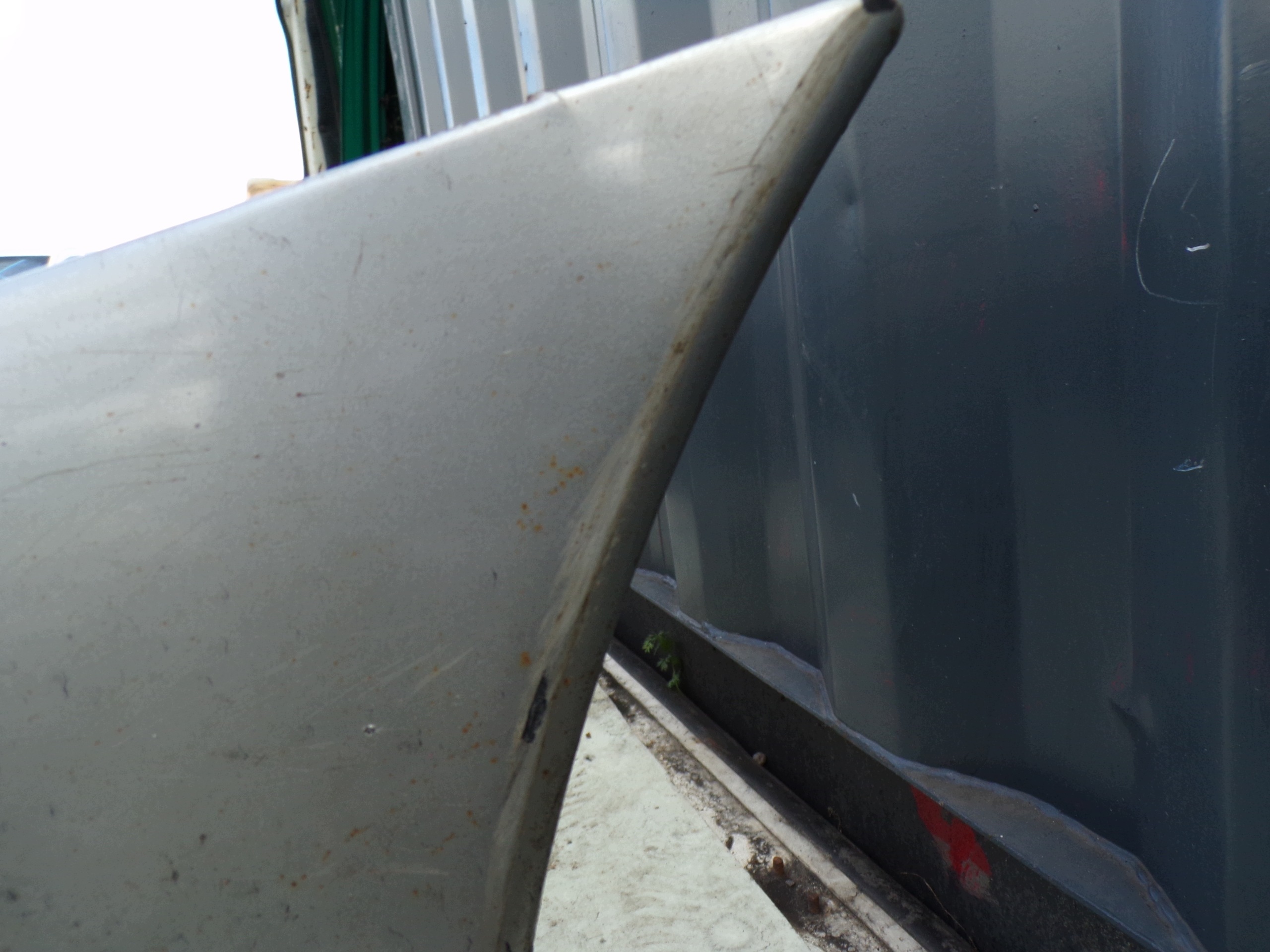 front bumper front VOLVO V70 2 II washers (R1)