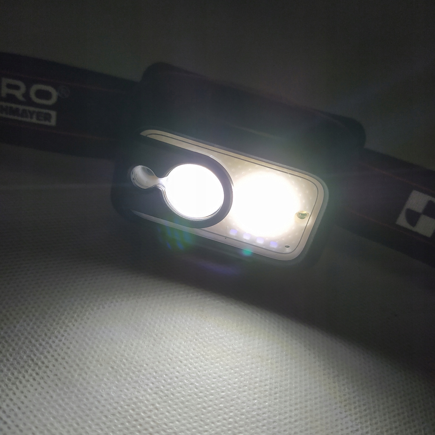 B44b3da84eb19d04d437fbe24549