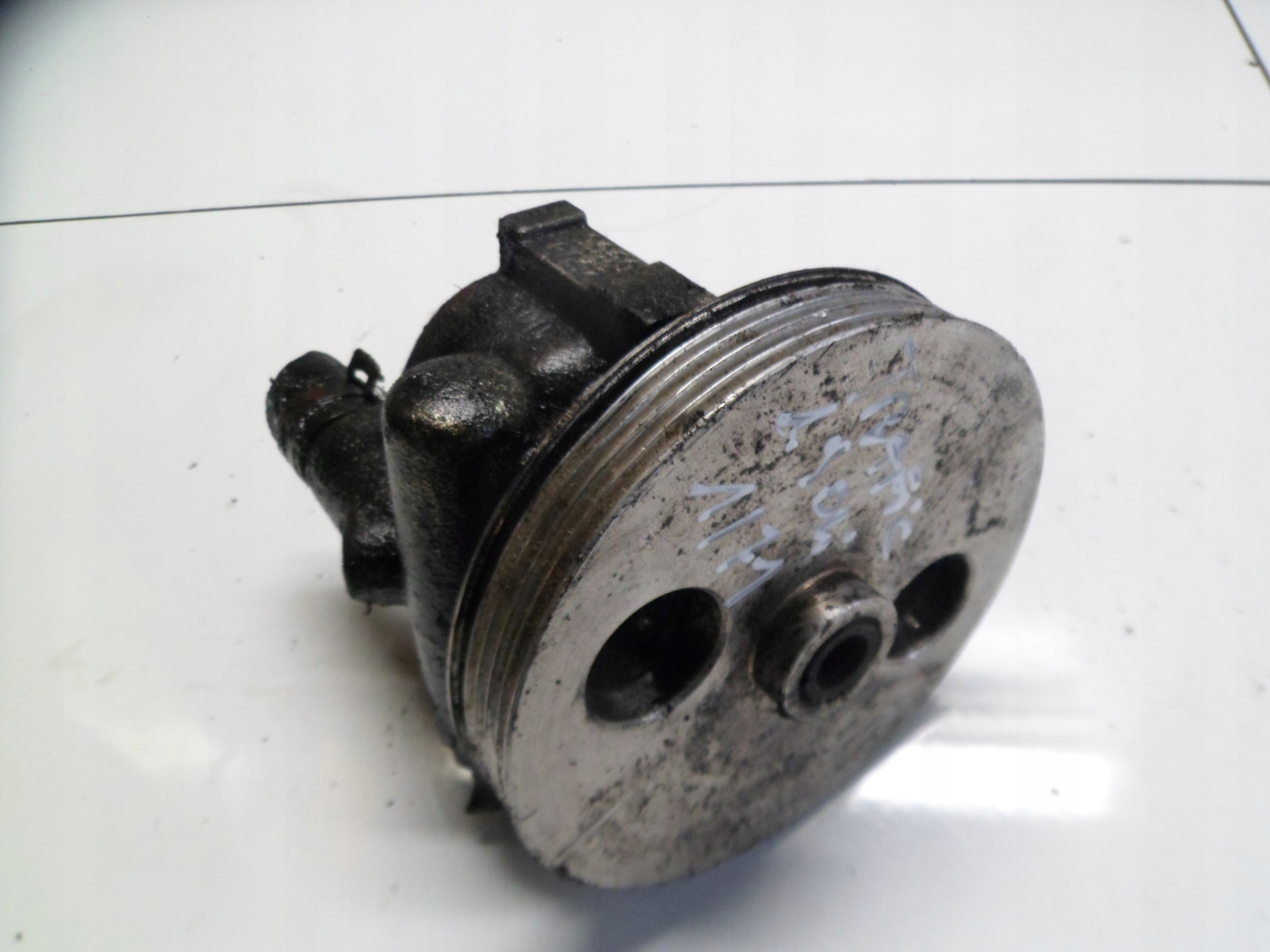 RENAULT 1.9DCI F9K servo pump 26090956