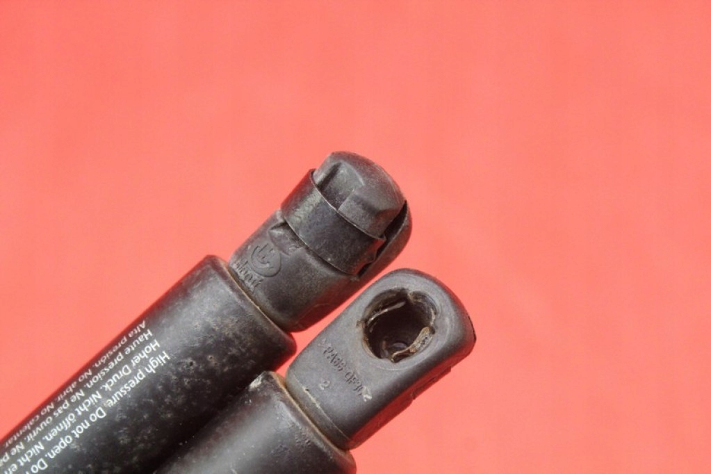 damper SILOWNIKI bonnet AUDI Q7 4L 05-09