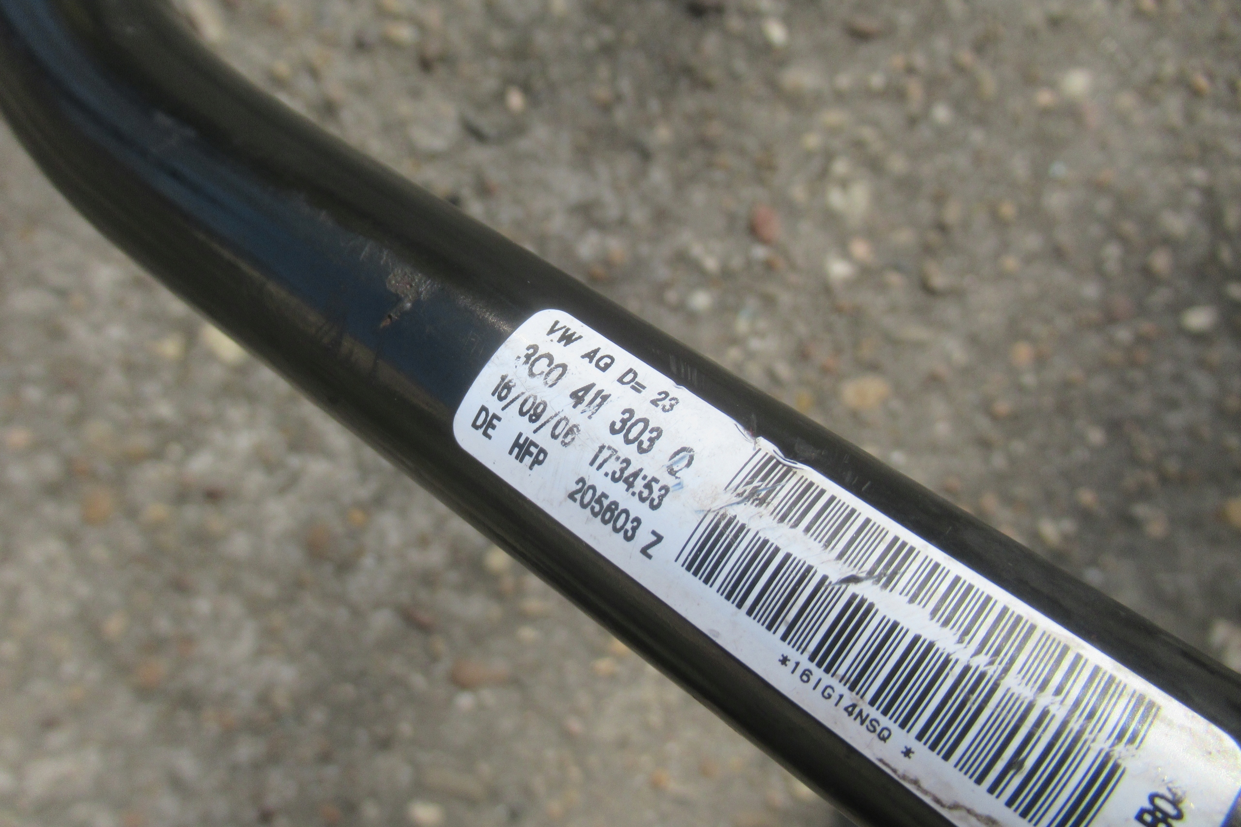 VW PASSAT B6 KOMBI 2.0 TDI 06R stabilizer rod front 3C0411303Q