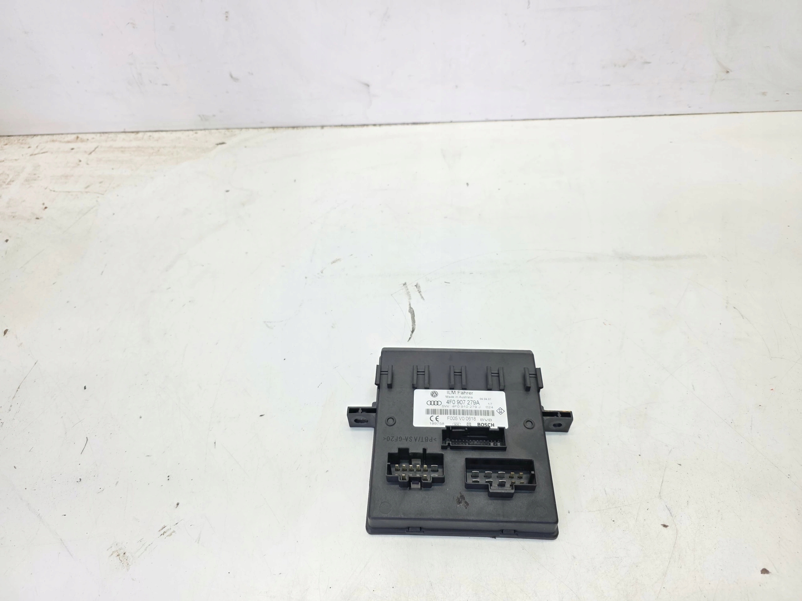 modulo Centralina luci ILM AUDI A6 C6 Q7 4L 4F0910279J 4F0907279A