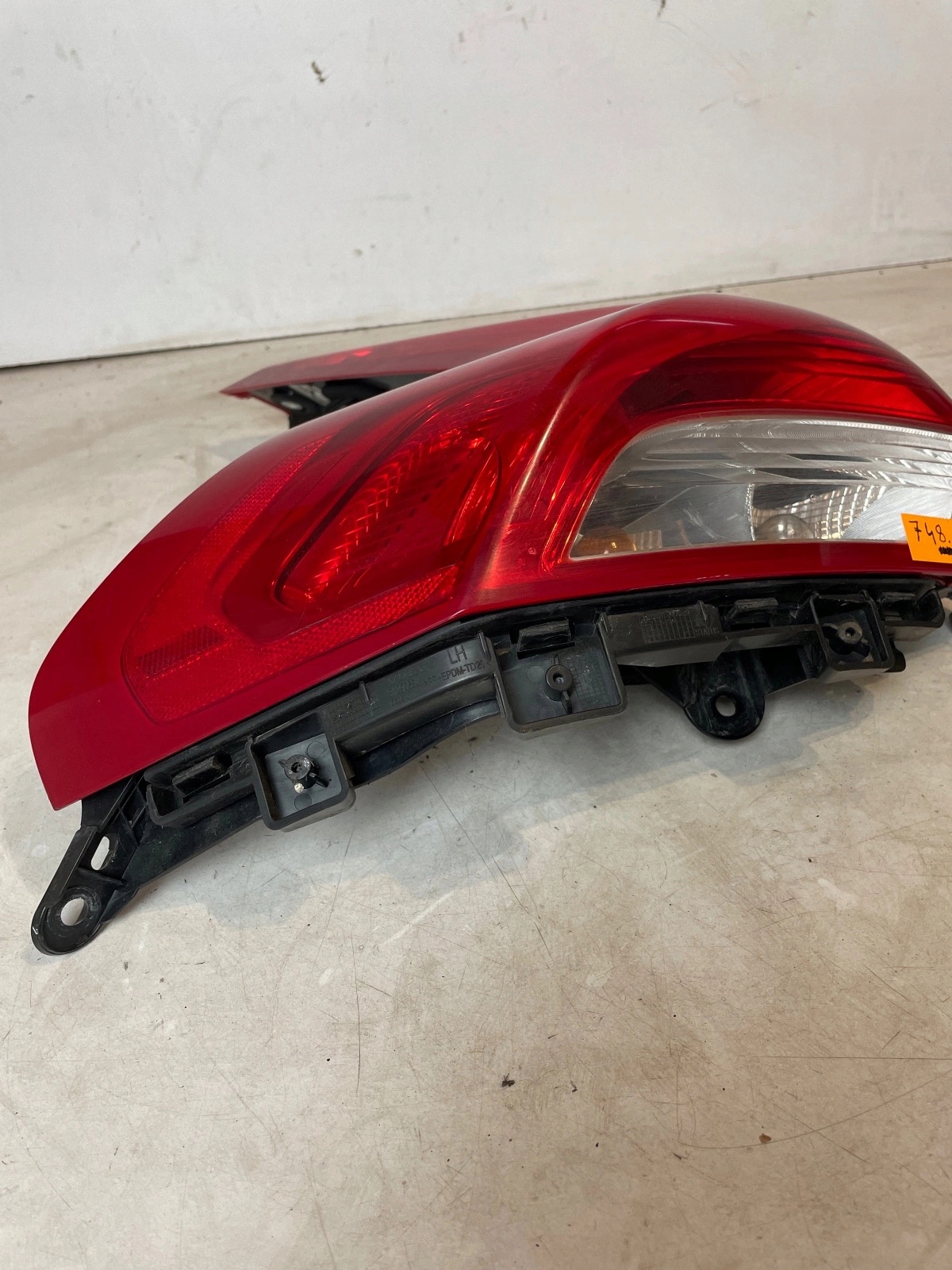 light rear part rear left Volvo V40 II