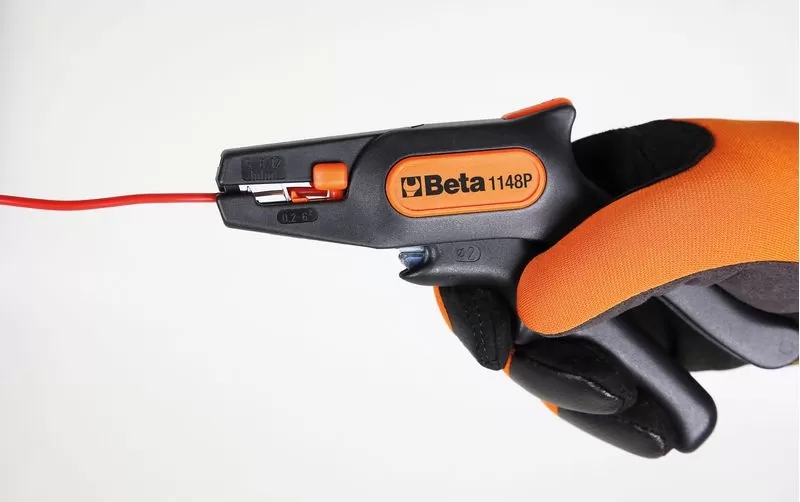 Szczypce do ściągania izolacji z mechanizmem tnącym Marka Beta