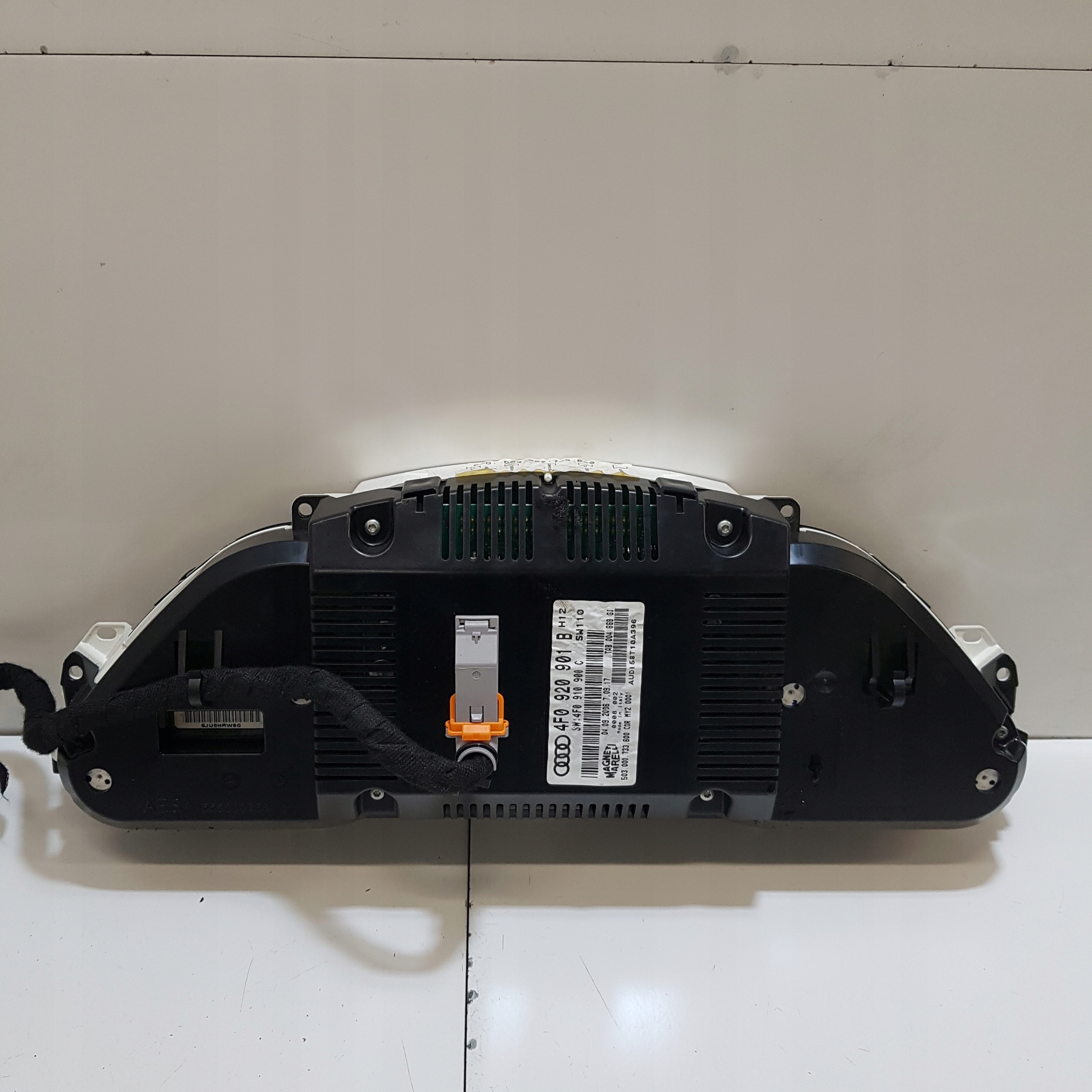 dials dials AUDI A6-C6 2.4 B 4F0920901B