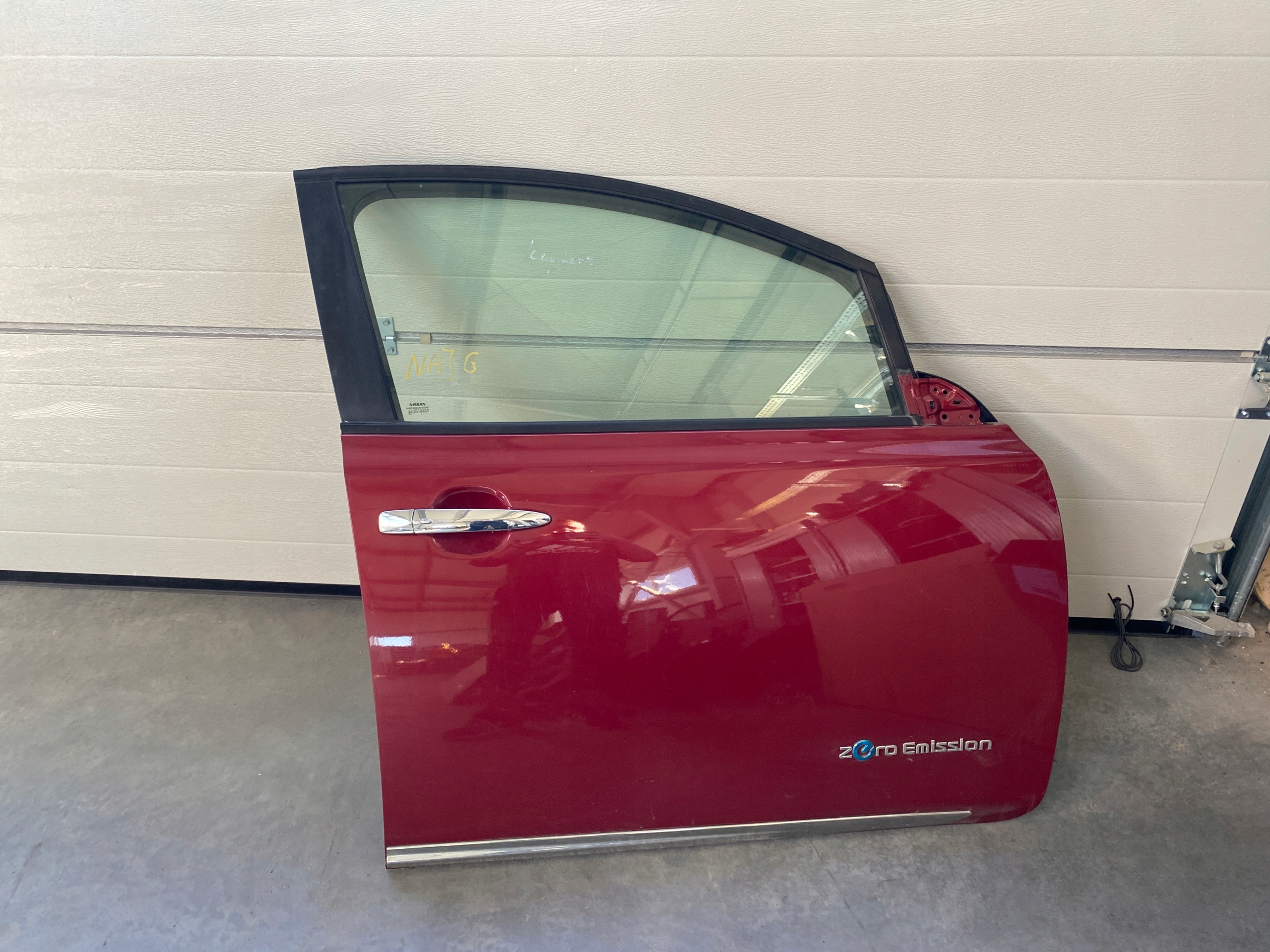 NISSAN LEAF I DRZWI PRAWY PRZÓD NAJG