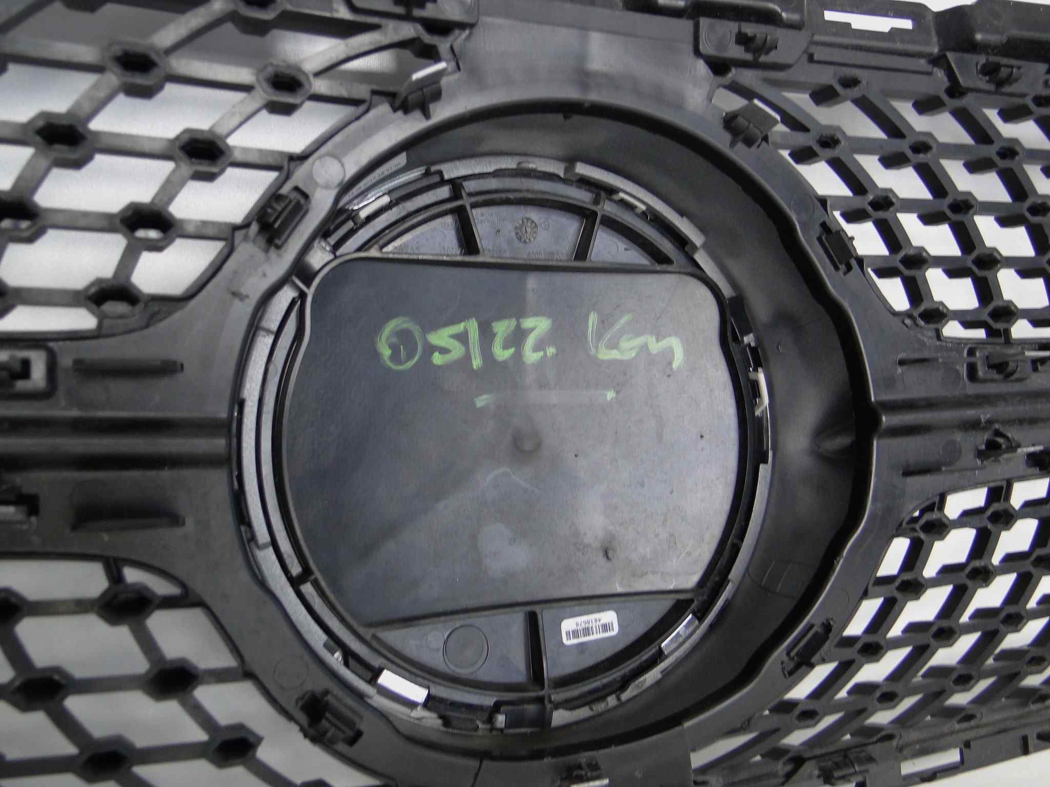 MERCEDES C W205 205 GRILL ATRAPA AMG DIAMENT RADAR Numer katalogowy oryginału A2058881260