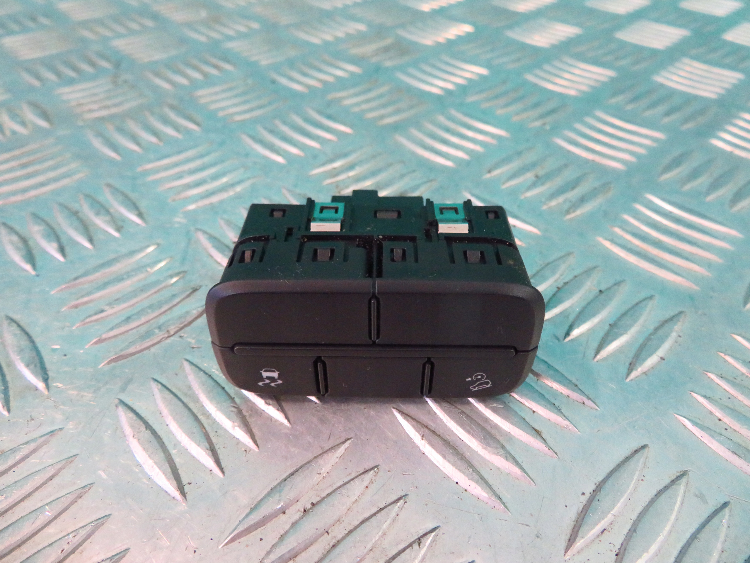 switch ESP TRAKCJI ZJAZDU FORD RANGER IV 17R