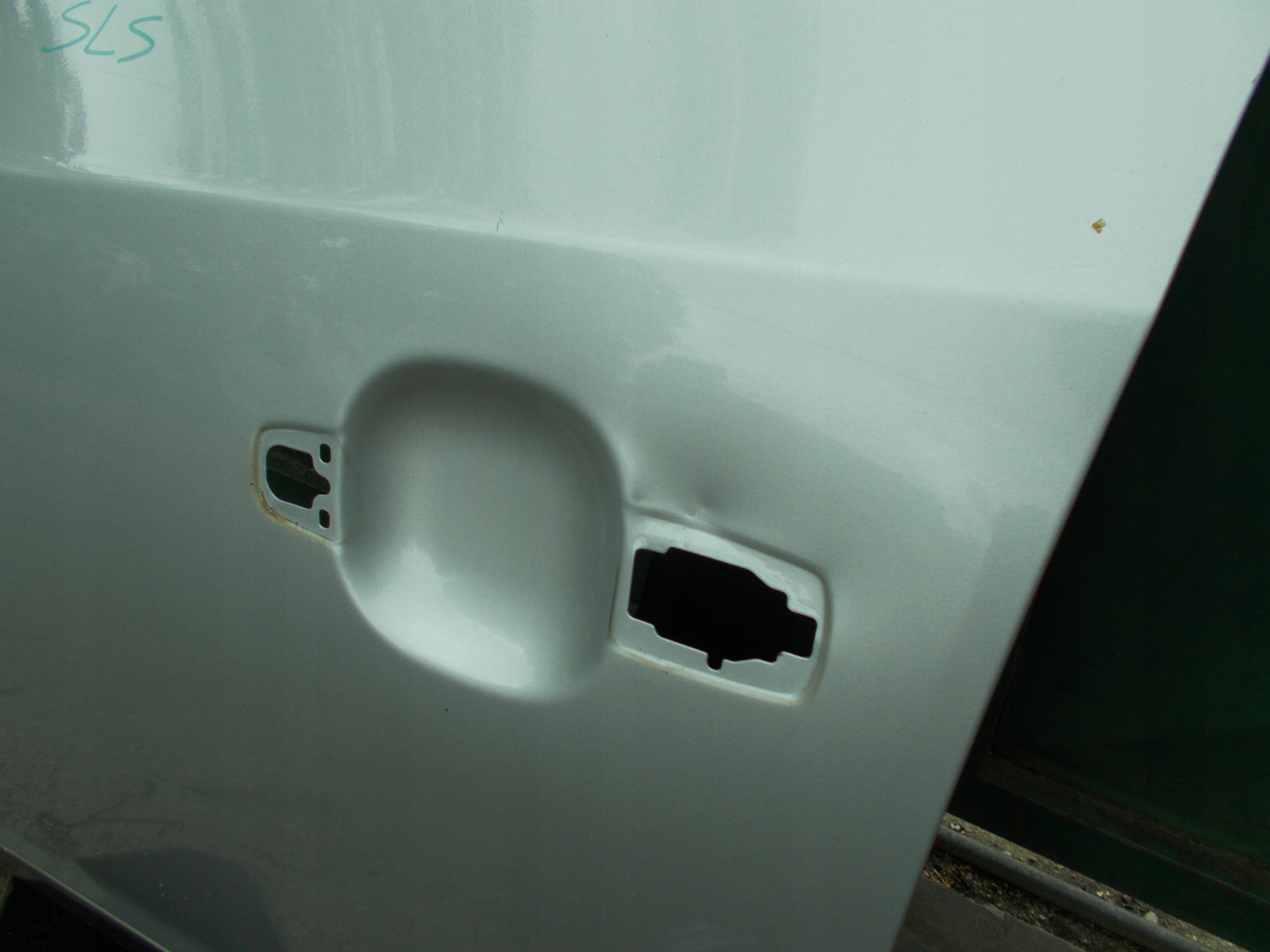 HYUNDAI IX55 10R door left left front SLS