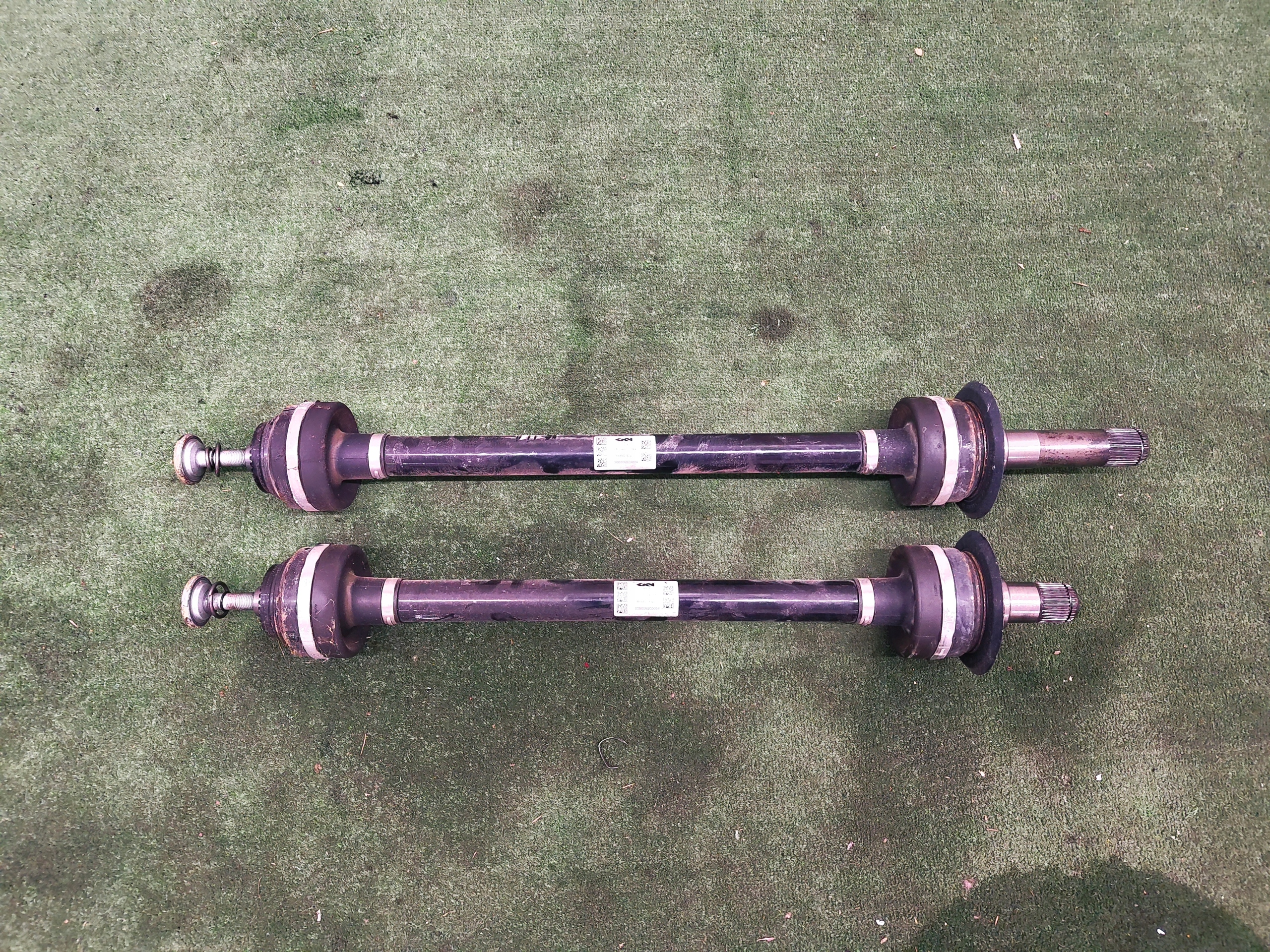 BMW 5 G30 M550IX semi-axis rear part right left 8689575 8689576