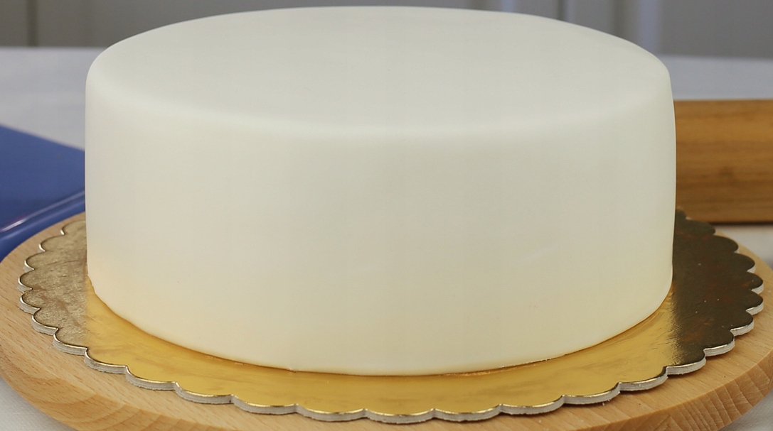 Lukier Plastyczny Masa Cukrowa do Obkładania Tortów SARACINO Top Biała 5kg Kolor biały