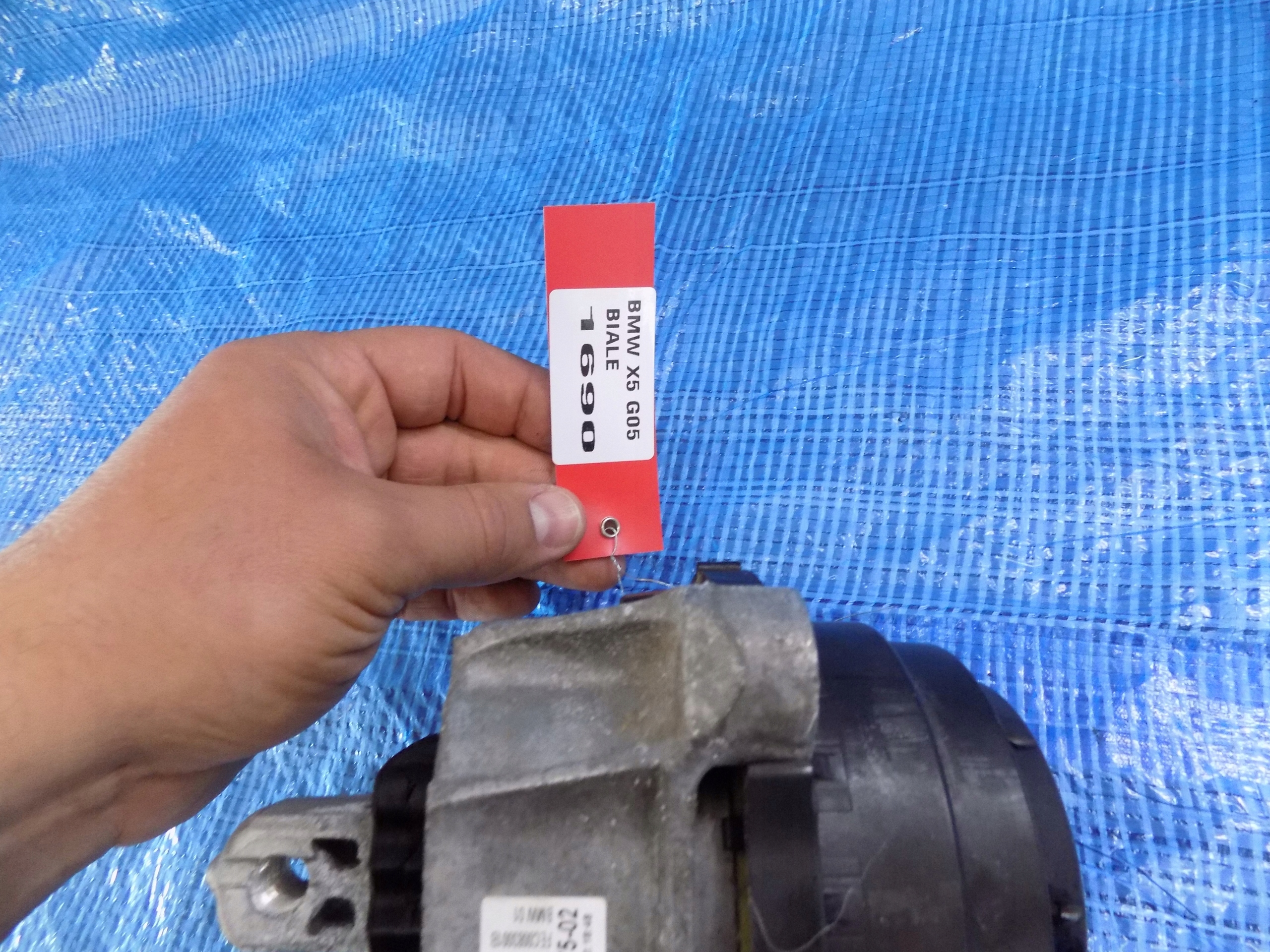 engine mount left BMW X5 G05 45E 20R