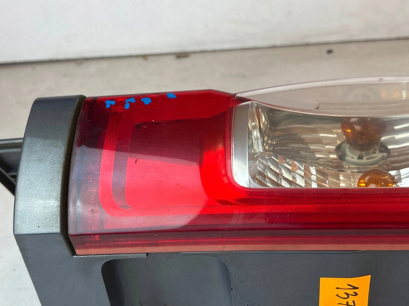 light rear part rear left Renault Trafic II Vivaro A Primastar Lift