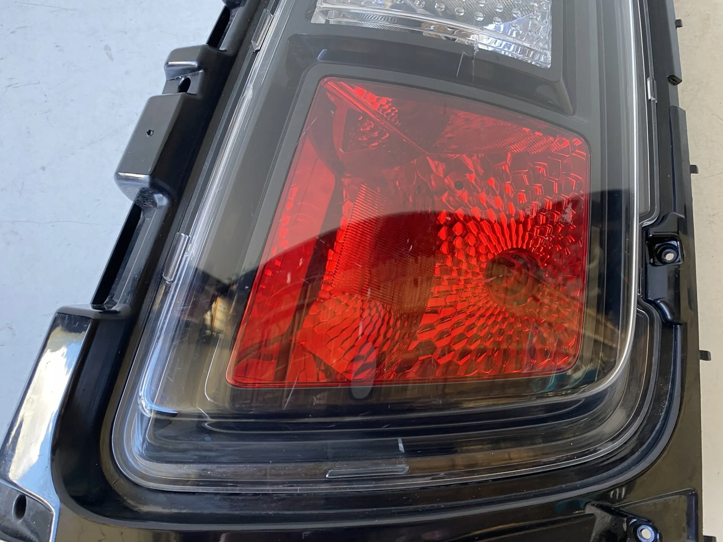 правый задний фонарь kia SOUL 2009 год