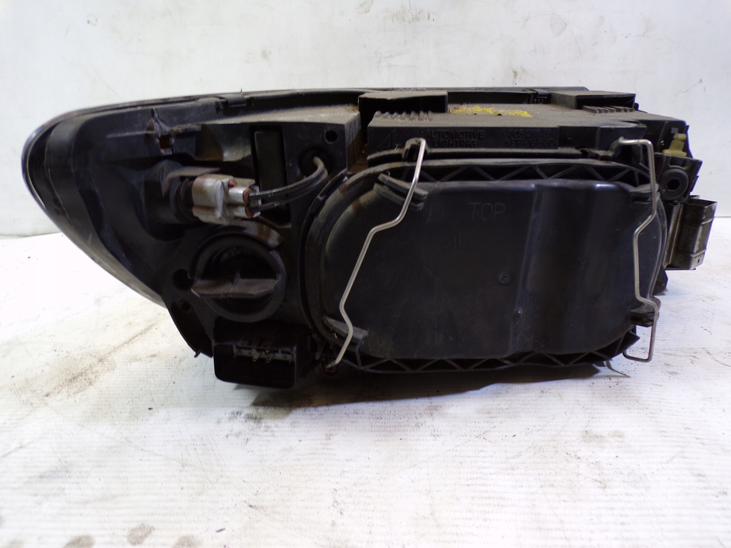 light front front left VOLVO S40 2 II lens (1)