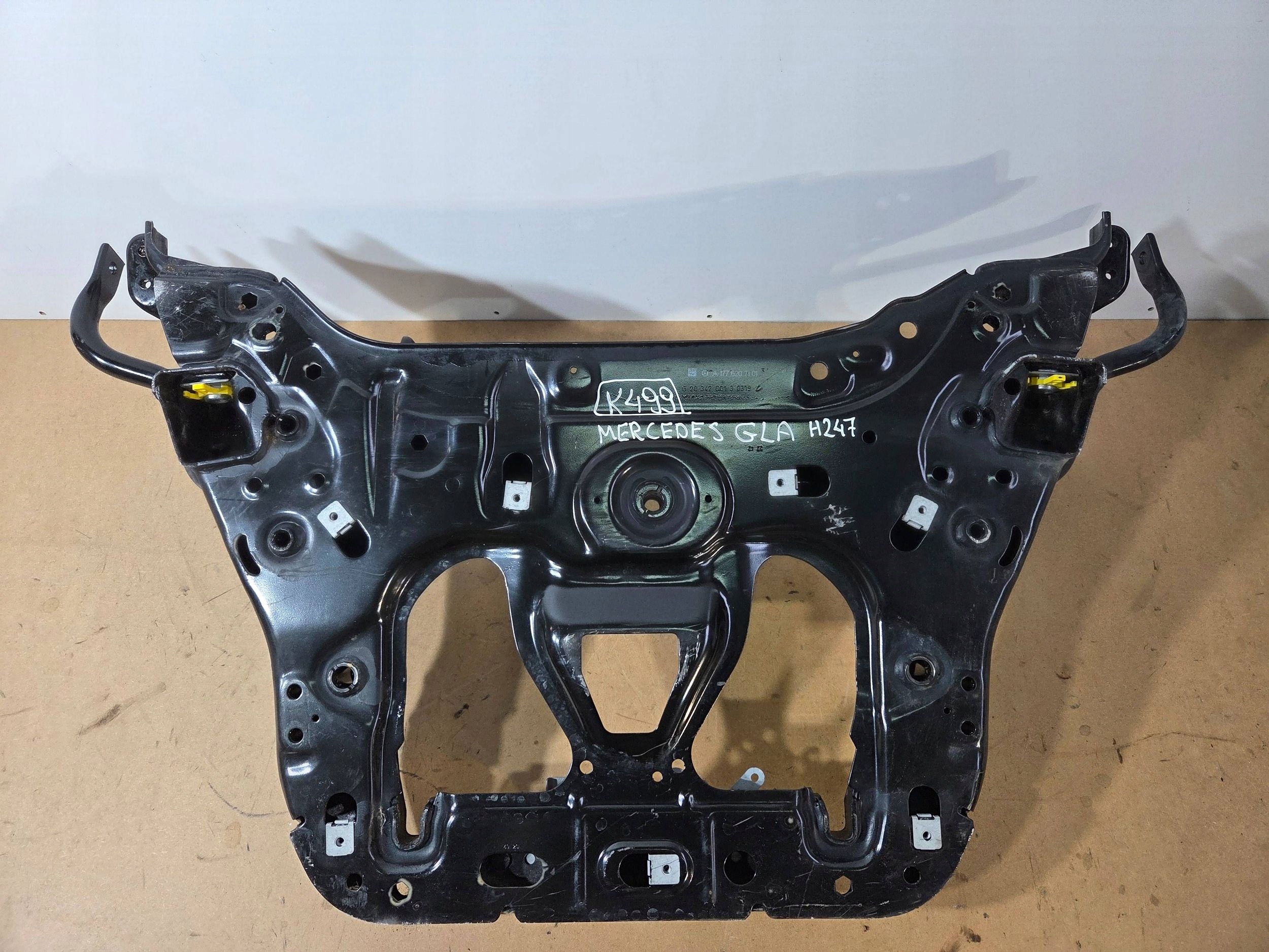 Mercedes-Benz GLA H247 axle beam front A1776207101 (K499)