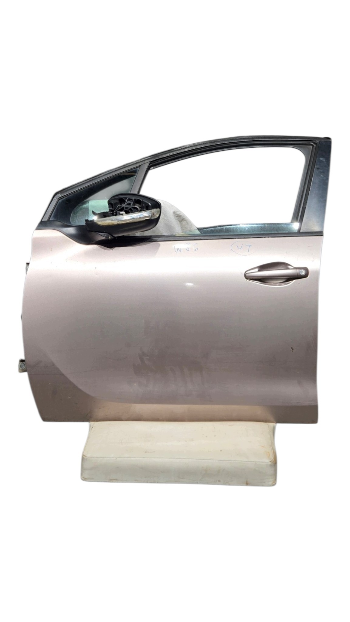 door left front PEUGEOT 208 and LAK: KCK (12-15)